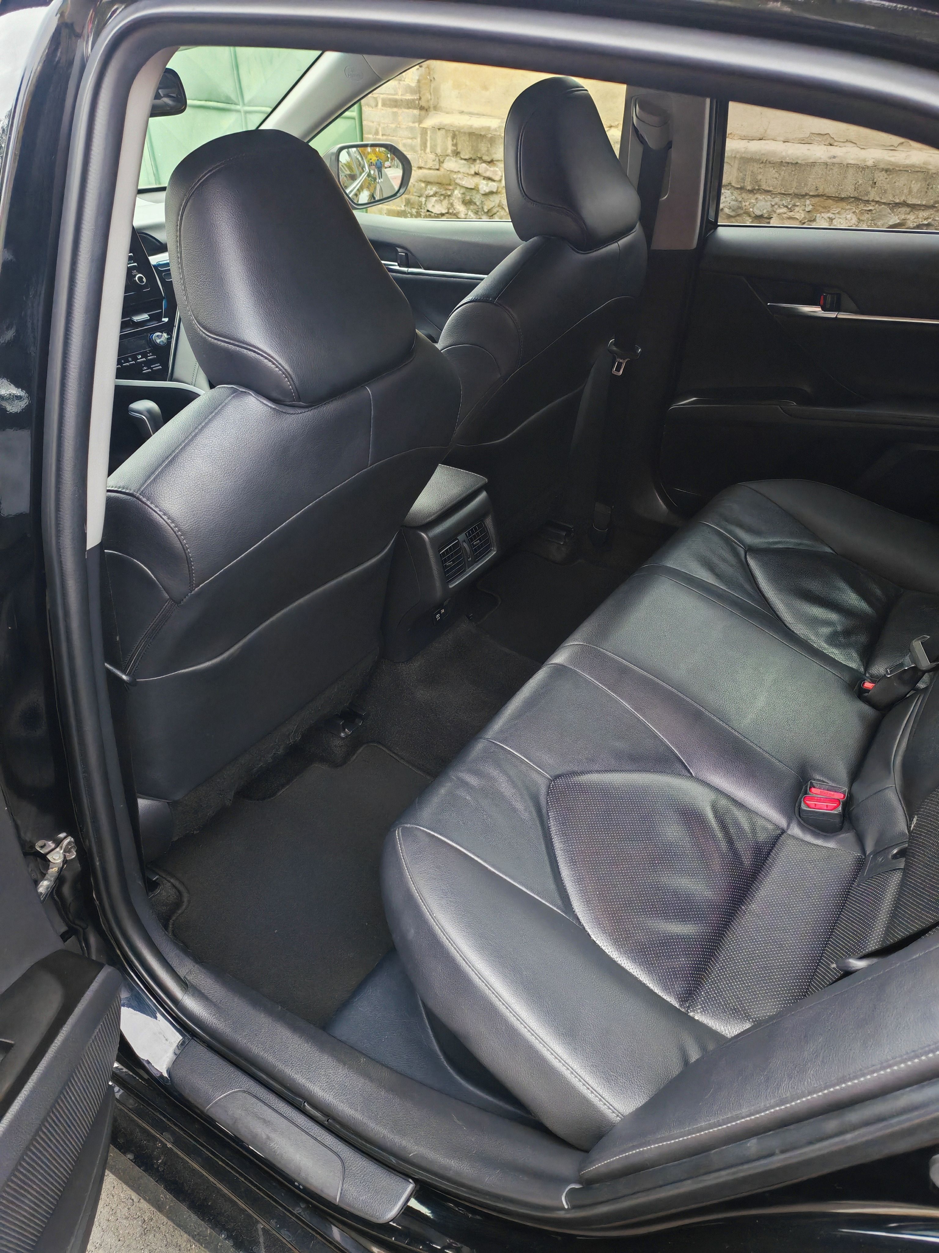 Toyota Camry, 2.5 Hybrid, Executive, FACELIF - fotka 6
