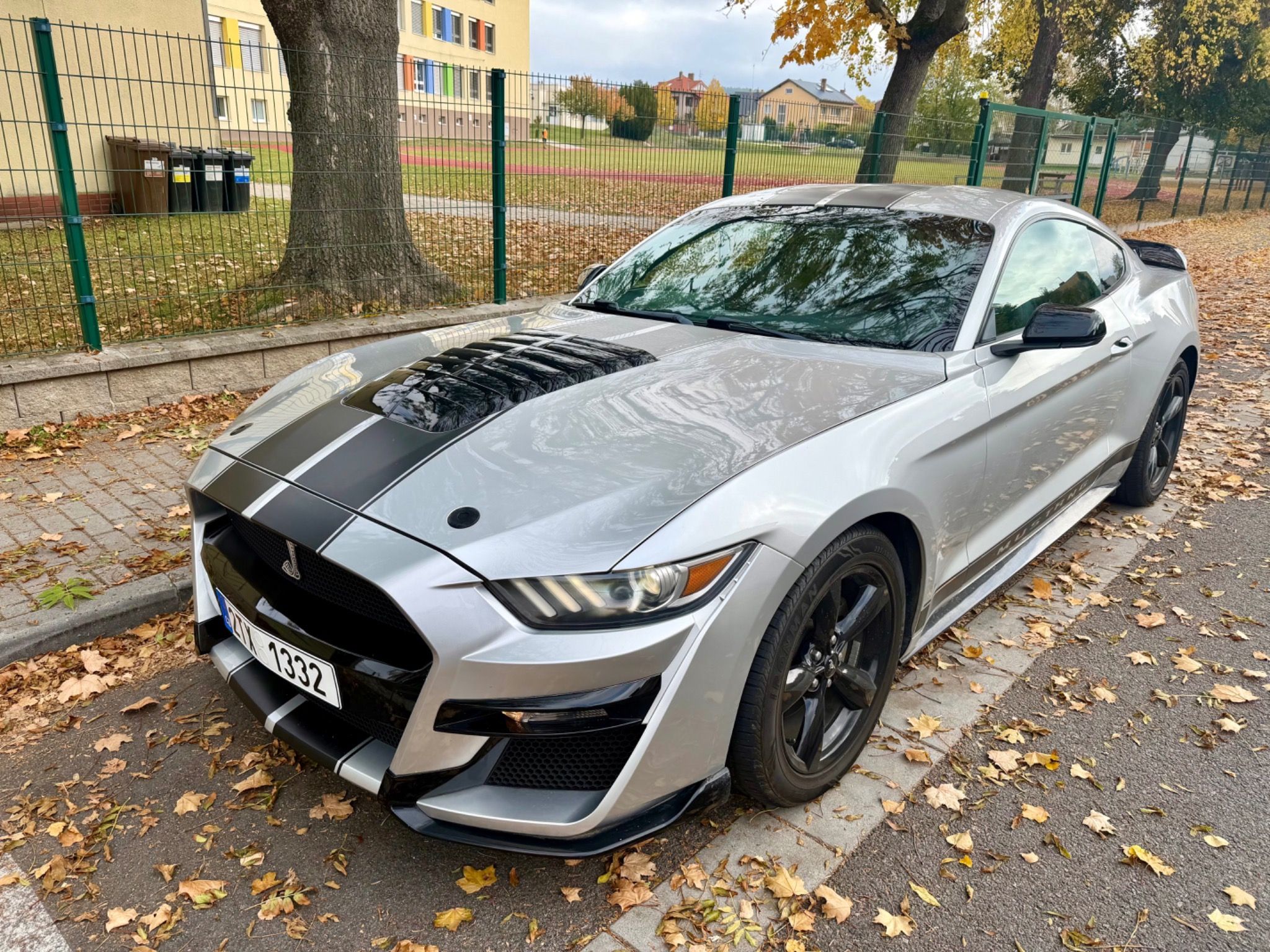 Ford Mustang, 3,[telefon skryt] km - fotka 3