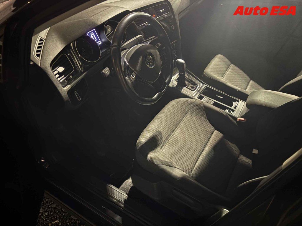 Volkswagen Golf, 1.6 TDi - fotka 3
