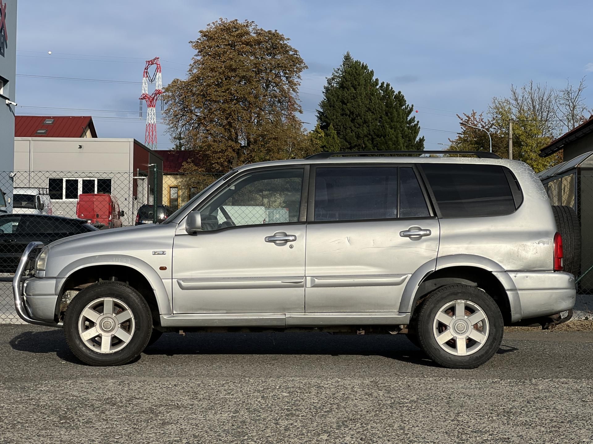 Suzuki Grand Vitara, XL-7 2.7i V6 127kw 4x4 TAŽNÉ - fotka 4