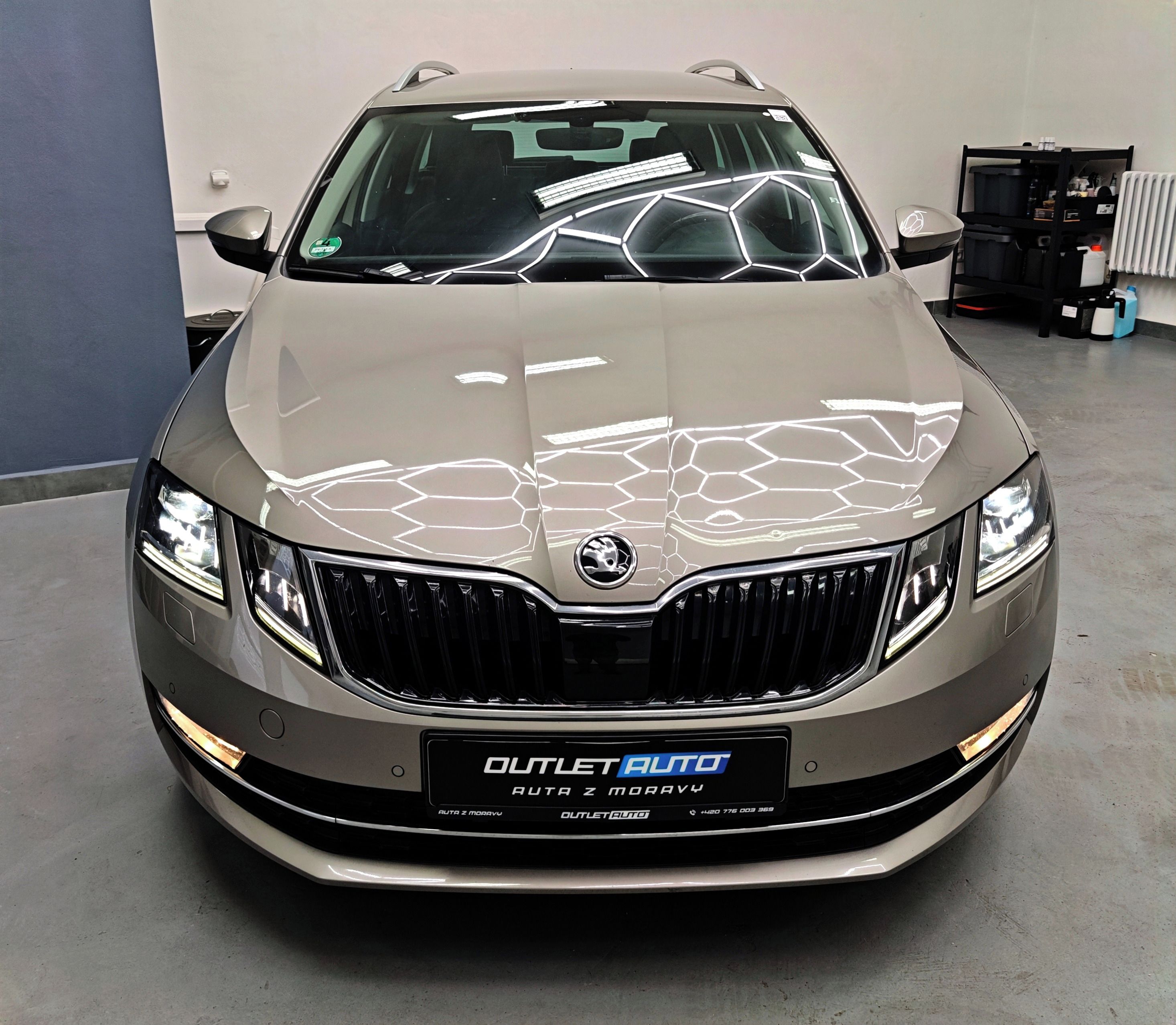 Škoda Octavia, 1.4 TSI 110KW,DSG.STYLE,DPH - fotka 2