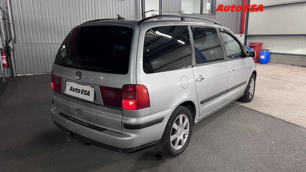 Seat Alhambra, 2.0 TDi - fotka 2