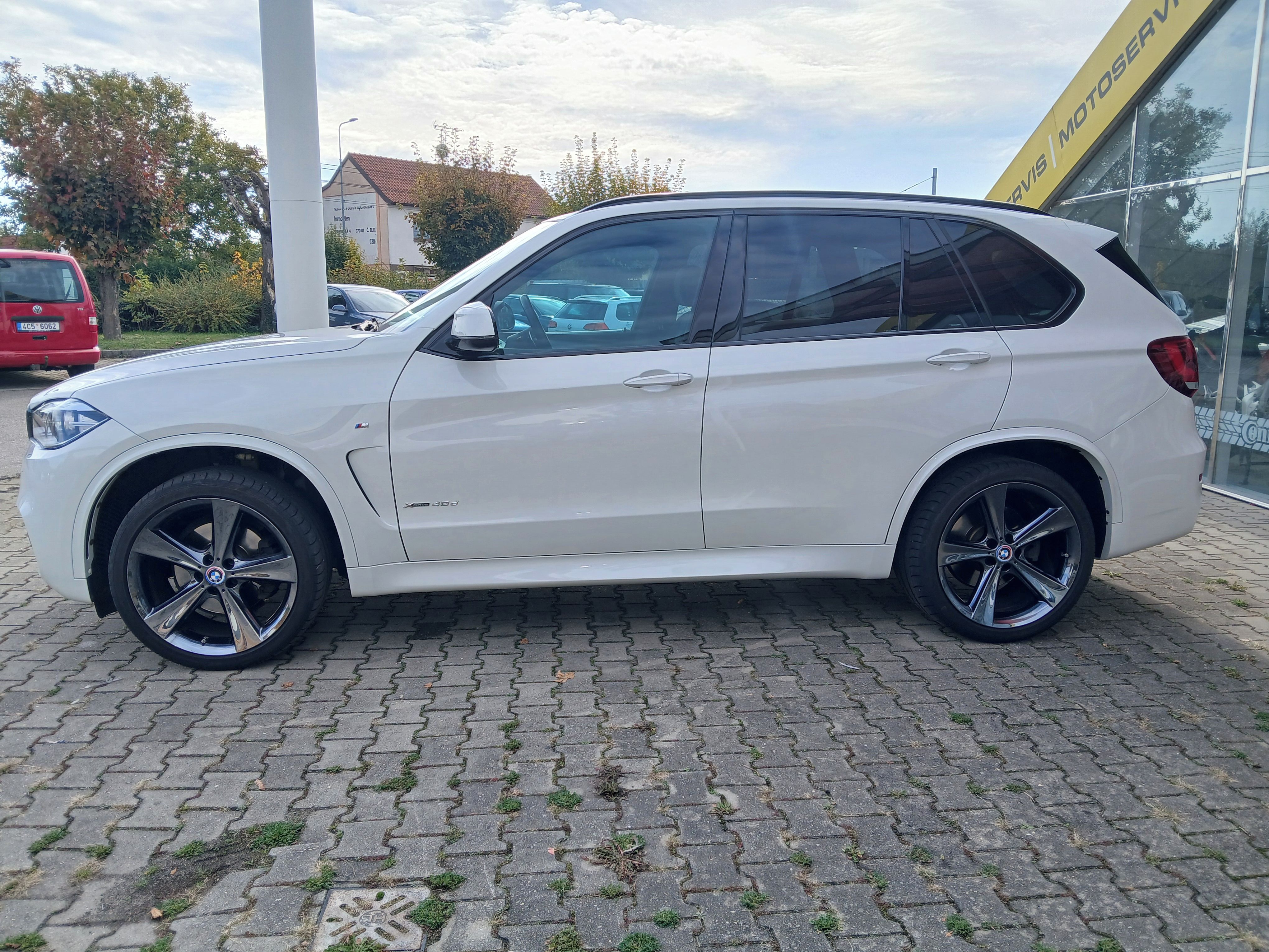 BMW X5, 40d, 230kW, M PAKET, CZ - fotka 2