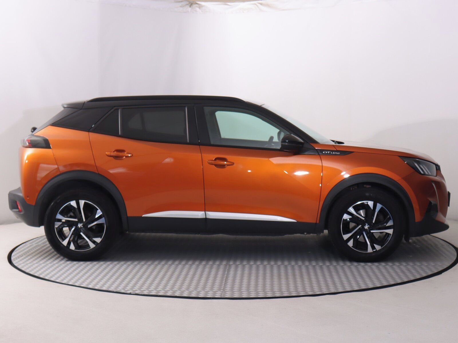 Peugeot 2008, 1.5 BlueHDi, GT Line, Automat - fotka 6