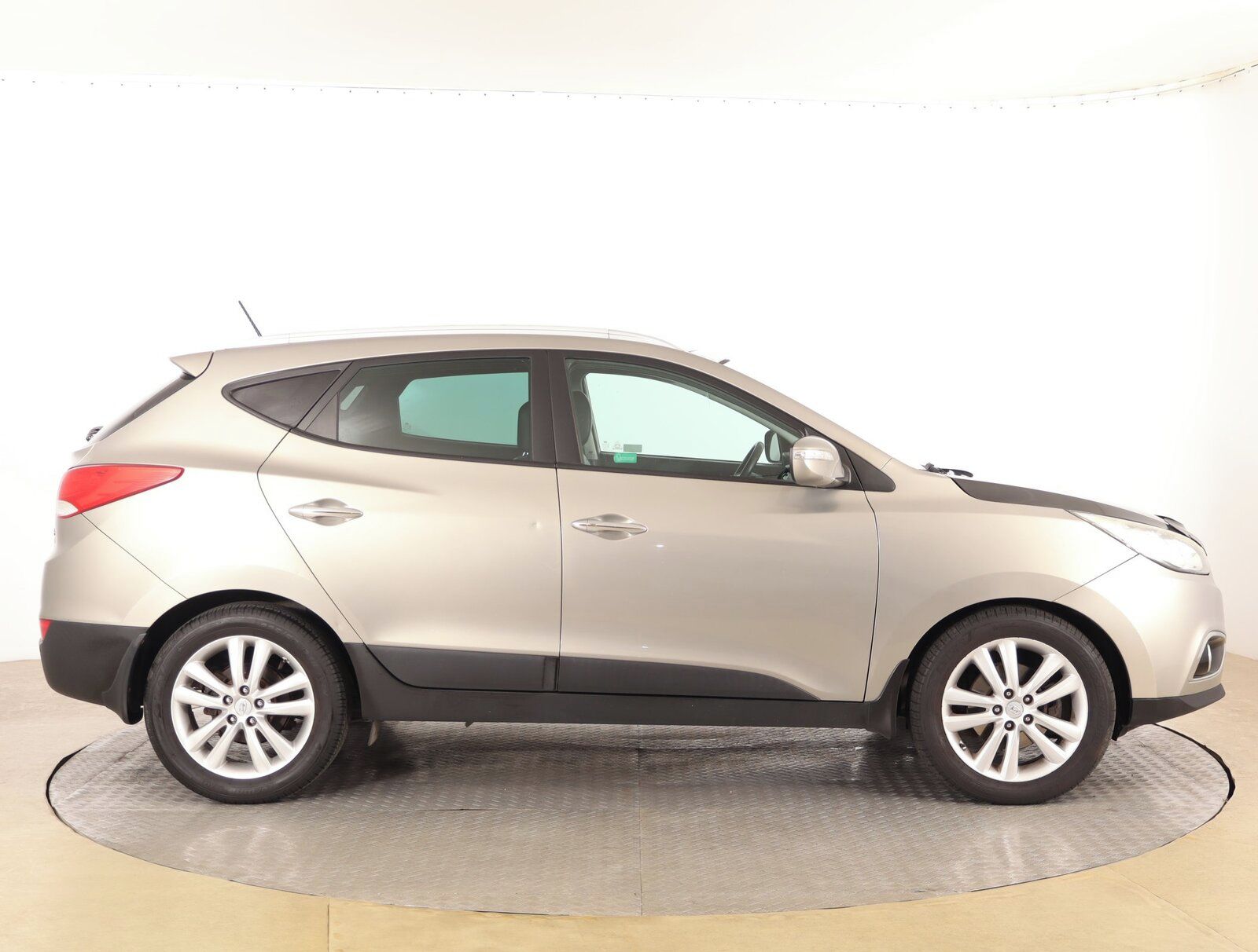 Hyundai ix35, 2.0 CRDi, 4X4, Serv.kniha - fotka 6
