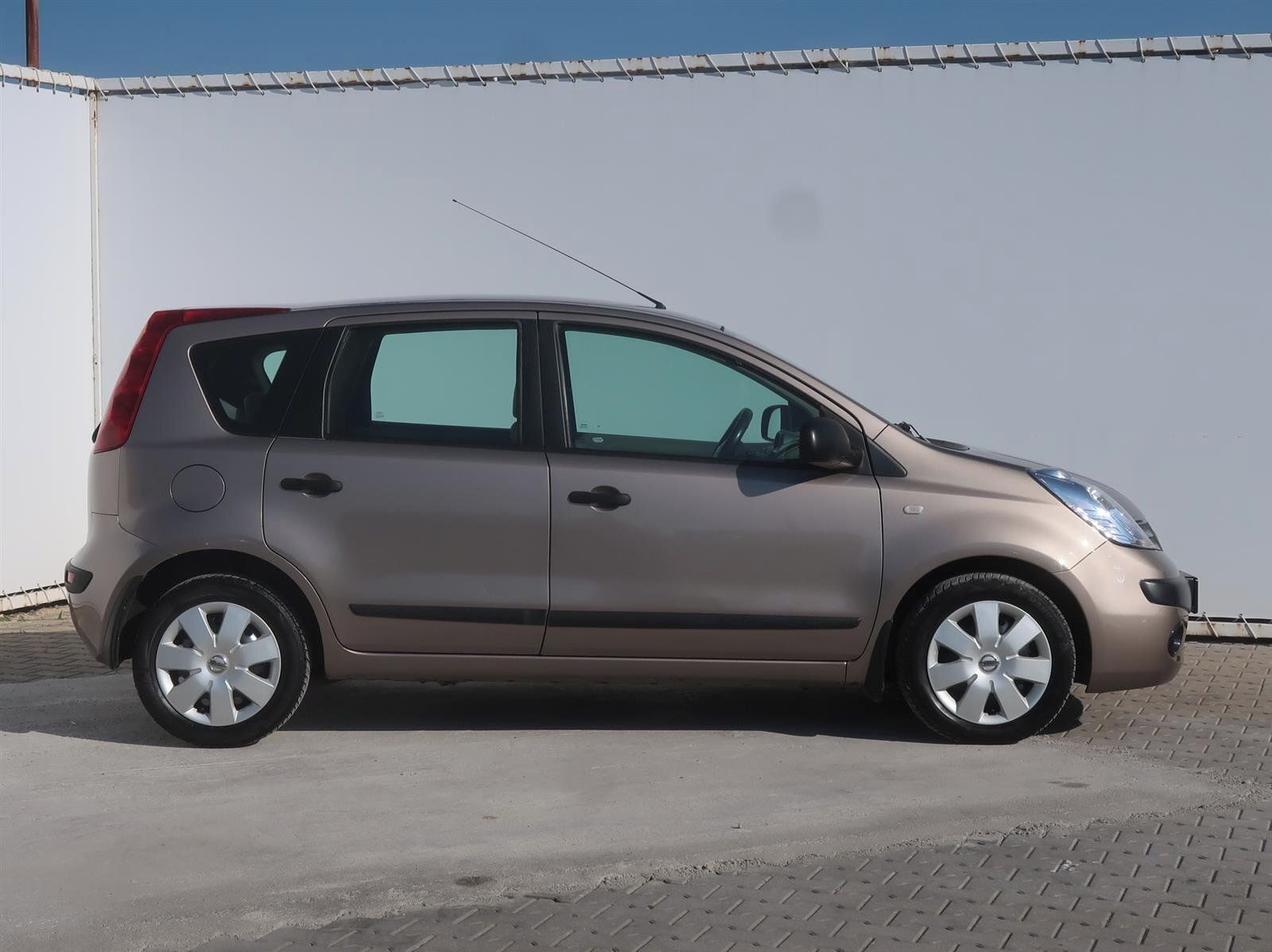 Nissan Note, 1.4, Serv.kniha, po STK - fotka 6