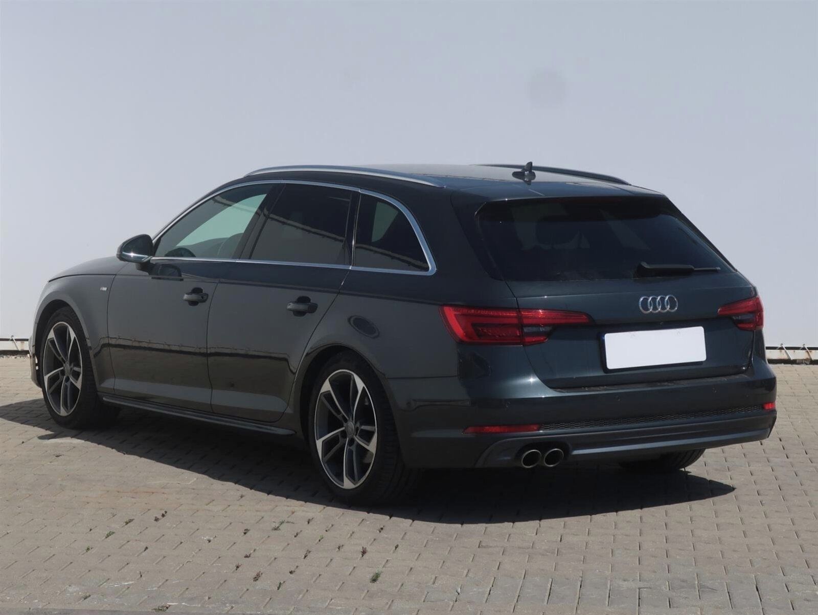 Audi A4, 3.0 TDI, S-Line, Automat - fotka 4