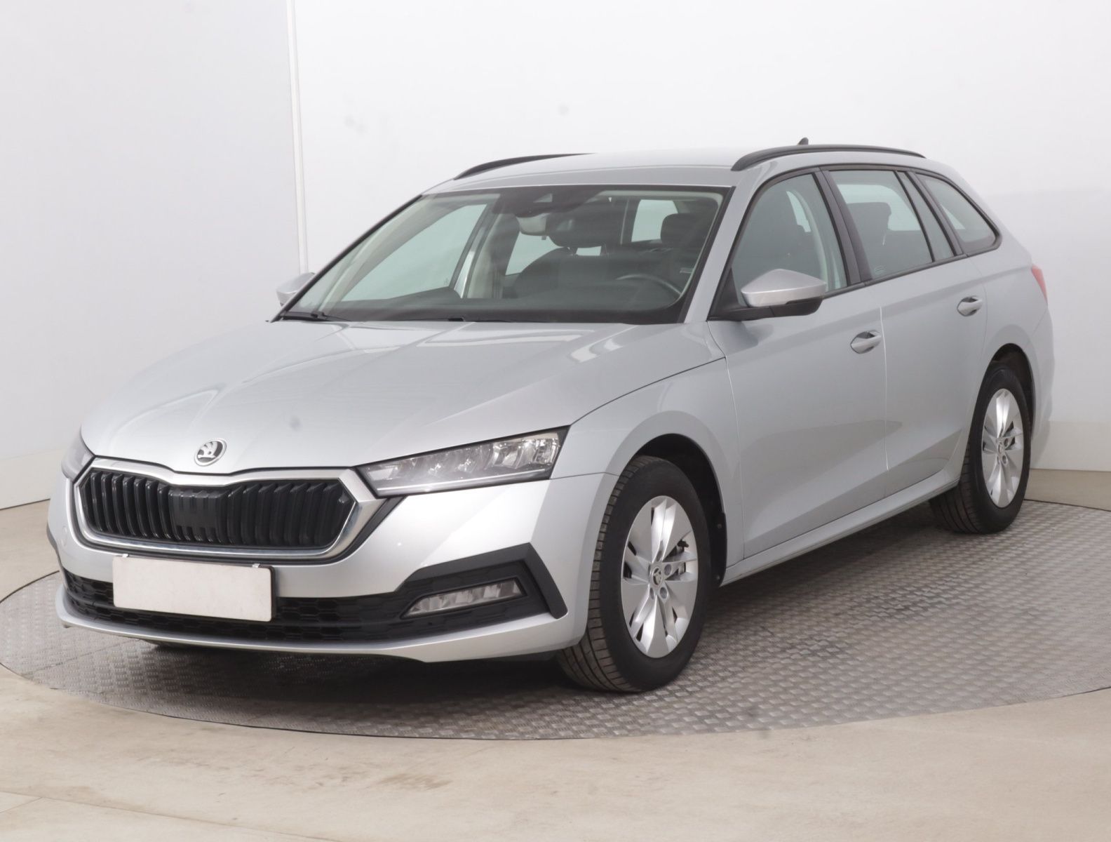 Škoda Octavia, 2.0 TDI, Ambition, ČR,1.maj - fotka 3