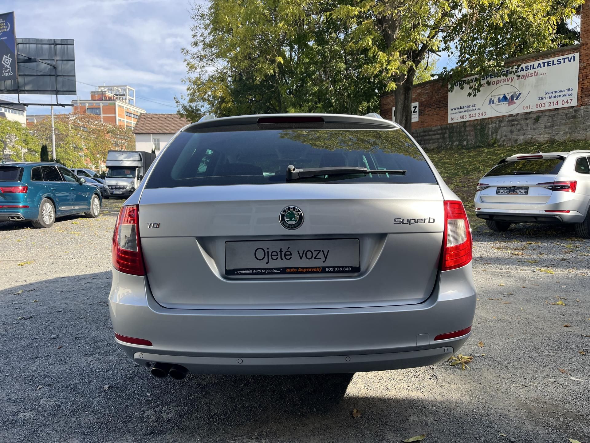 Škoda Superb, 2,0 TDi 103 Kw AMBIENTE - fotka 6