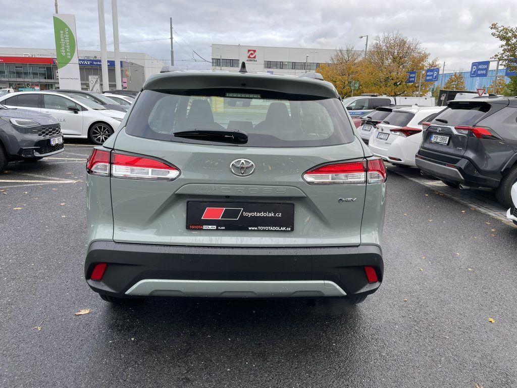 Toyota Corolla Cross, 1.8 HEV - fotka 5