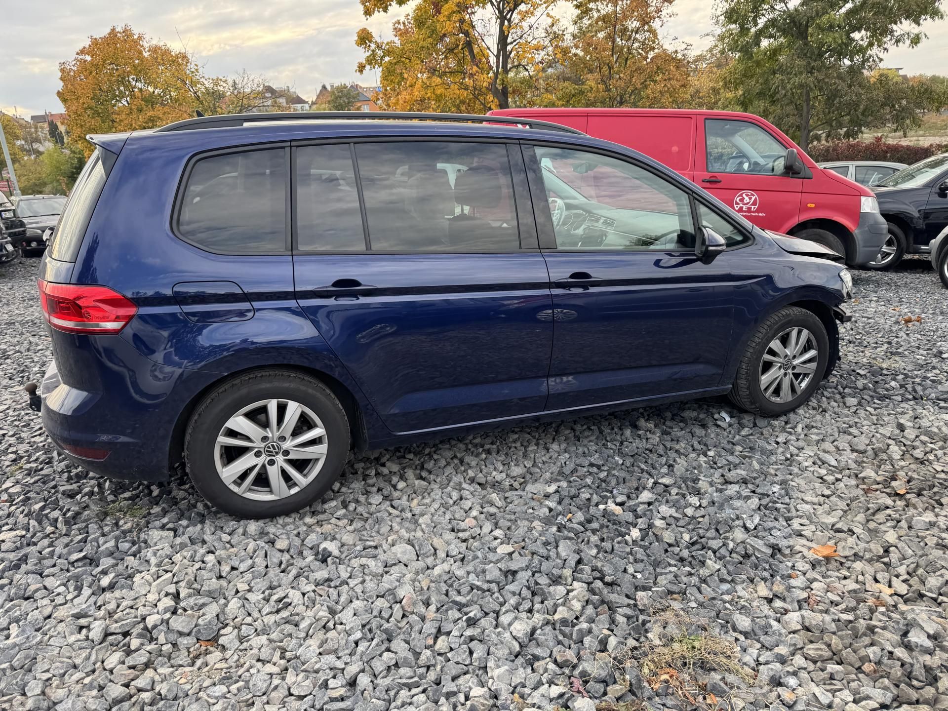 Volkswagen Touran, 2.0TDI 110kw DSG 7míst - fotka 5