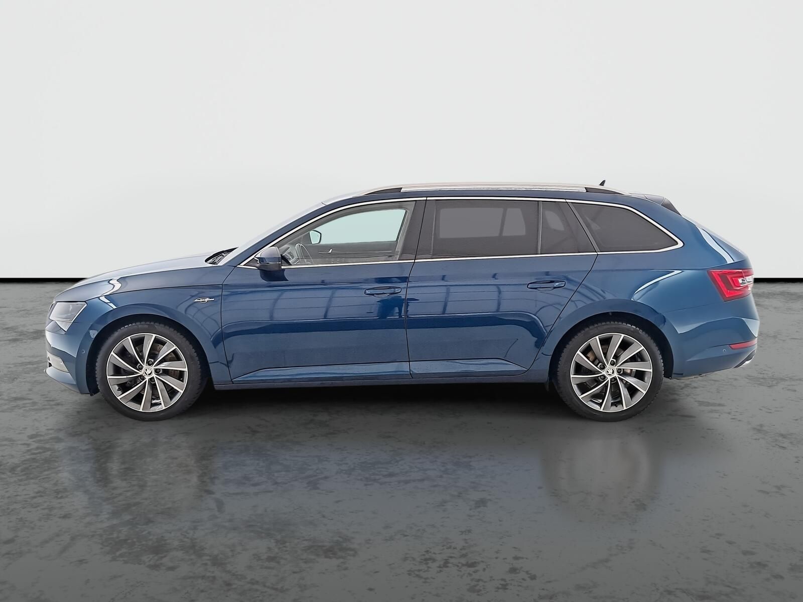 Škoda Superb, 2.0 TSI, Laurin&Klement, 4X4 - fotka 3