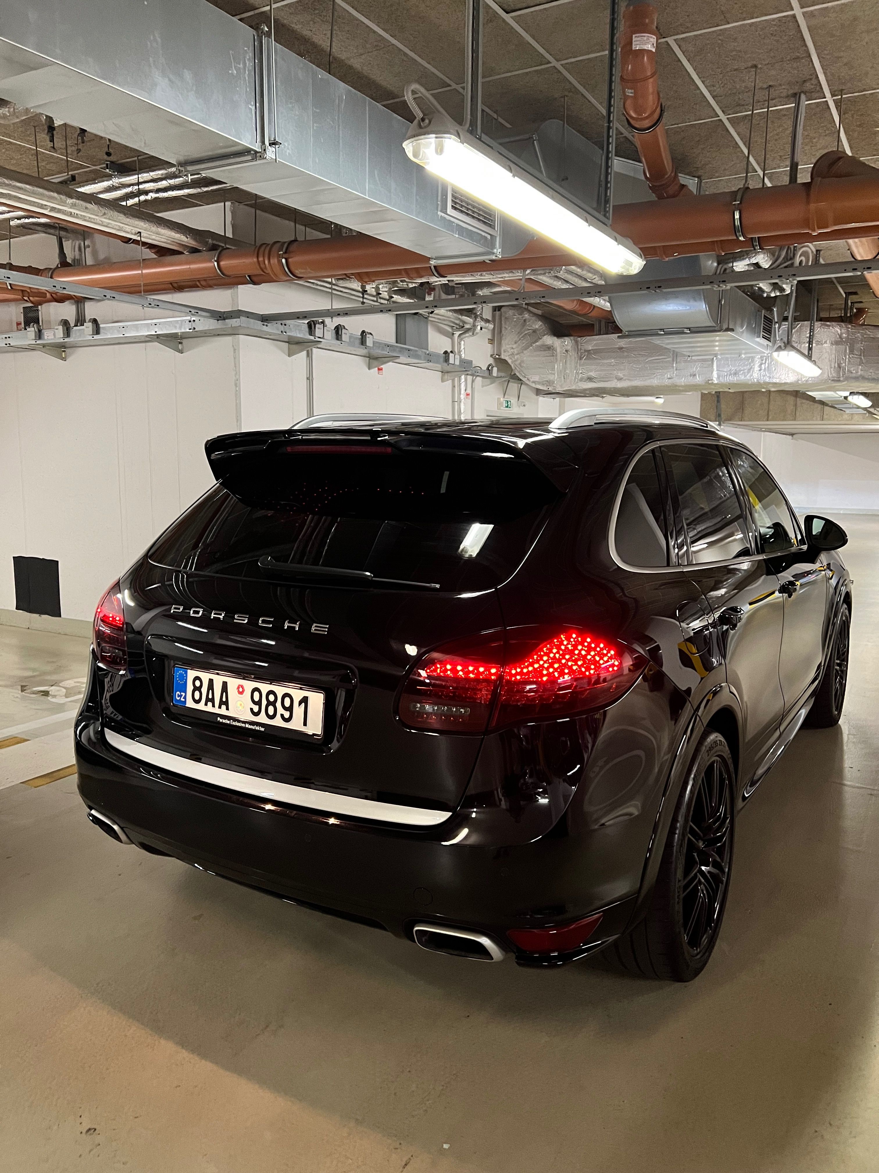 Porsche Cayenne, Porsche Cayenne Platinum - fotka 4