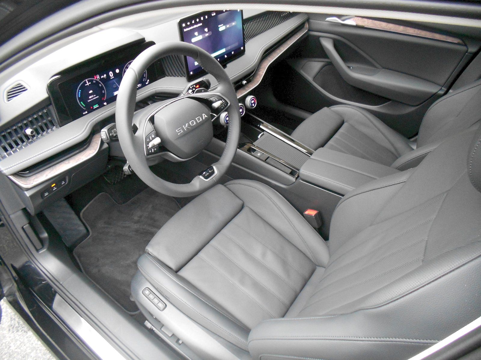 Škoda Superb, iV 1.5 TSI - 130 kW, L&K - fotka 5