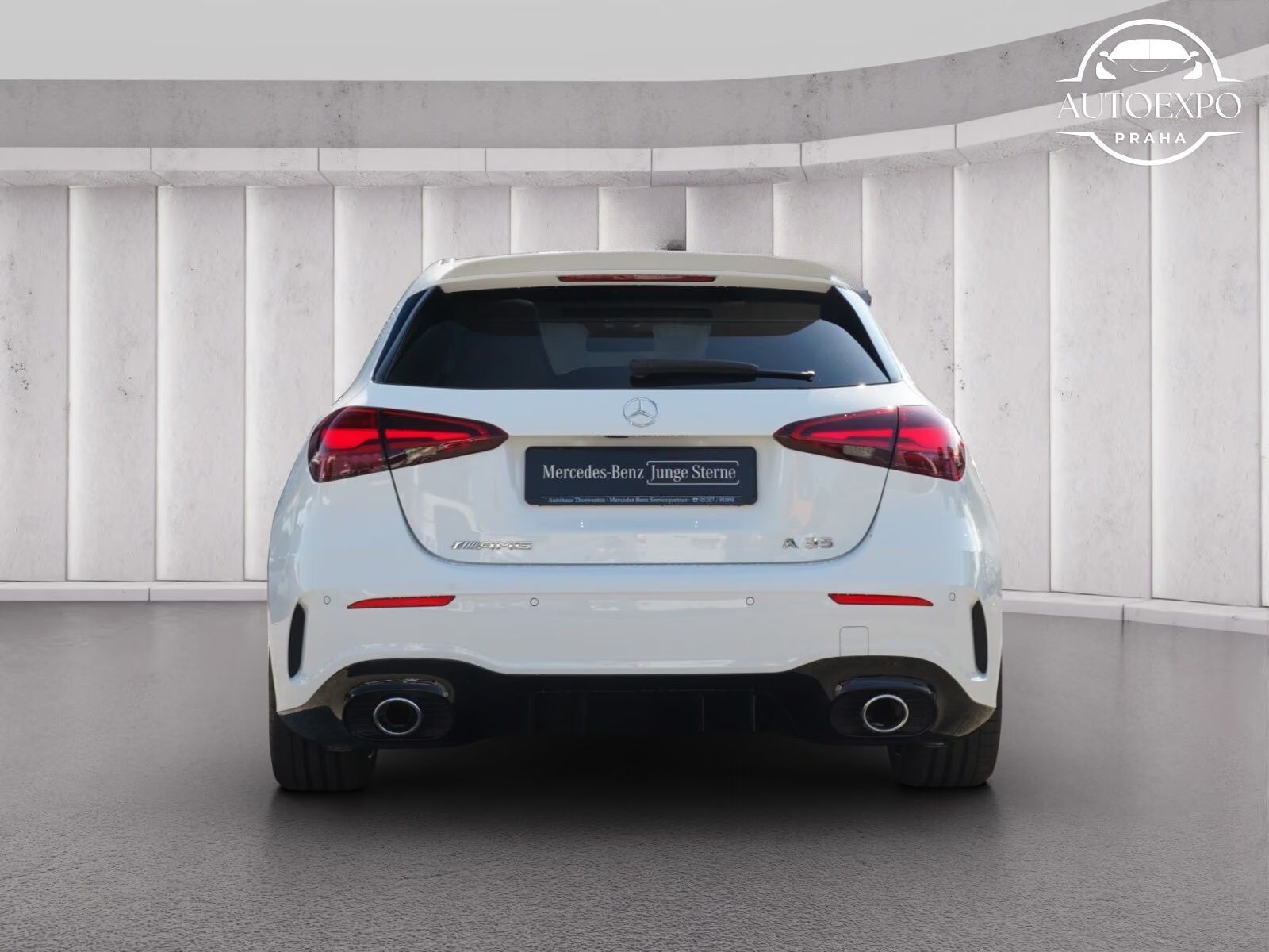 Mercedes-Benz Třídy A, 35 AMG 4MATIC Premium+*Webasto - fotka 5