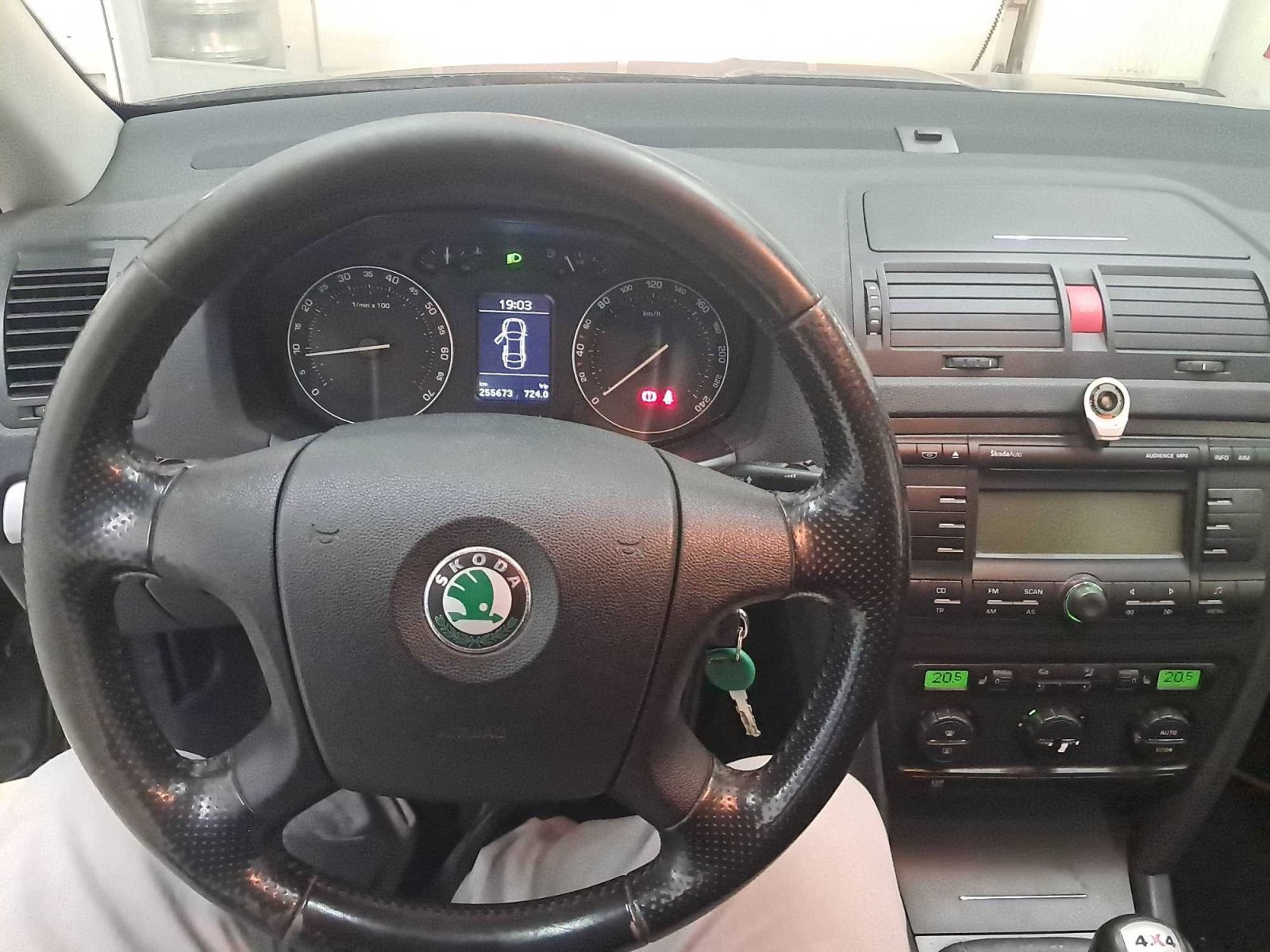 Škoda Octavia, Scout 2.0, 4X4 - fotka 3