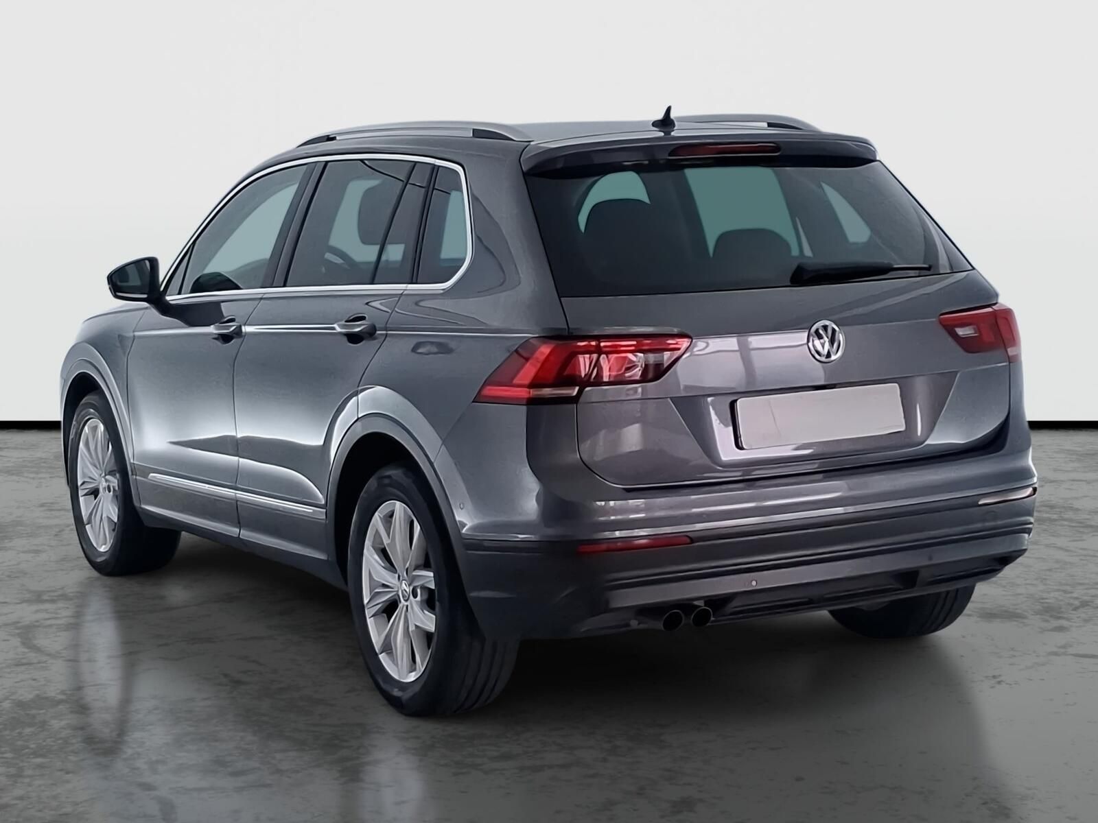 Volkswagen Tiguan, 1.5 TSI, Automatická klima - fotka 4