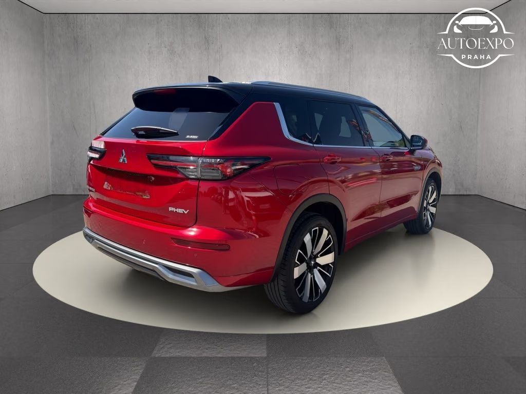 Mitsubishi Outlander, Plug-in-Hybrid TOP Two-Tone* - fotka 4