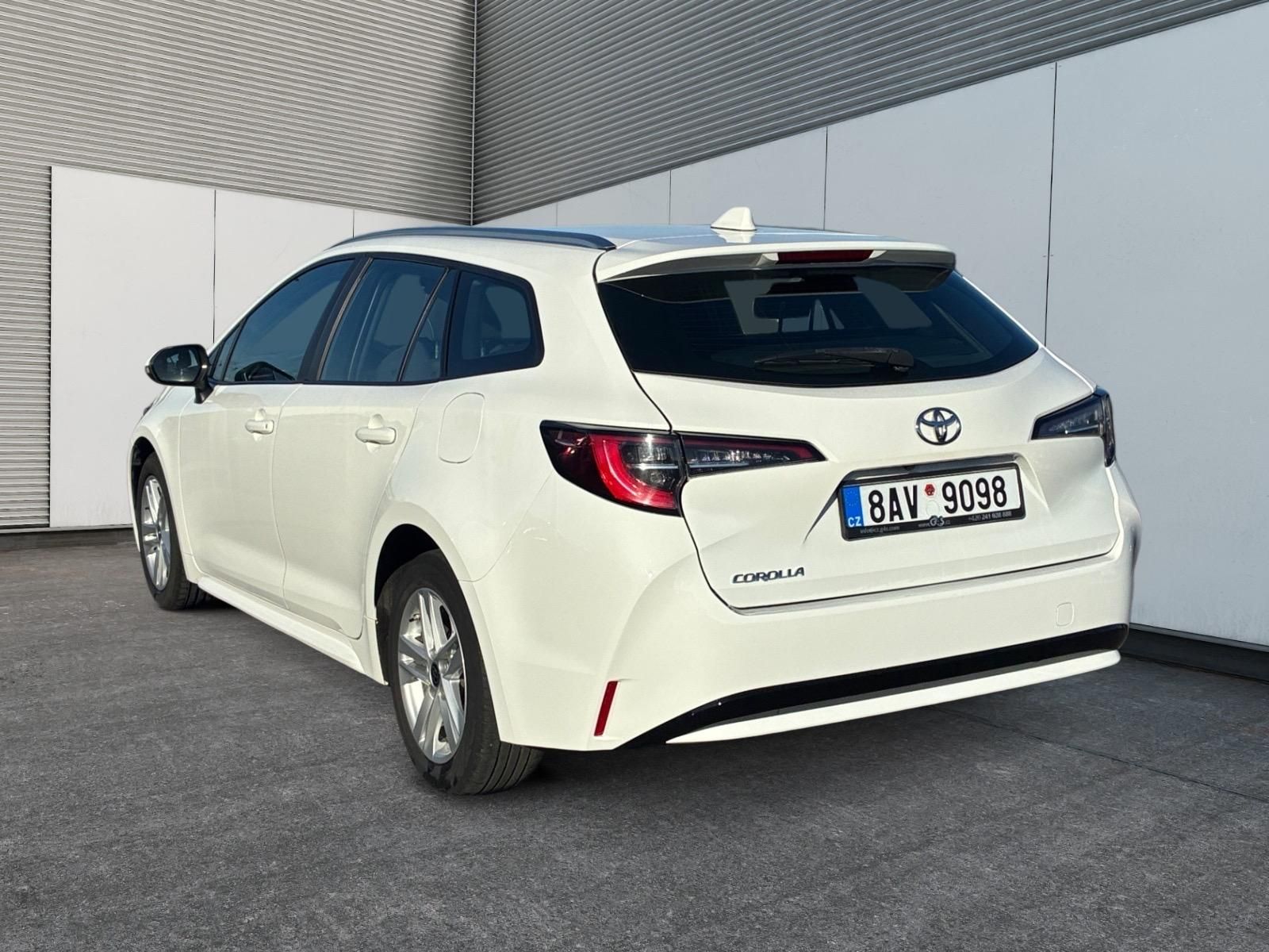 Toyota Corolla, COMFORT 1.2T 85kW CZ DPH - fotka 4