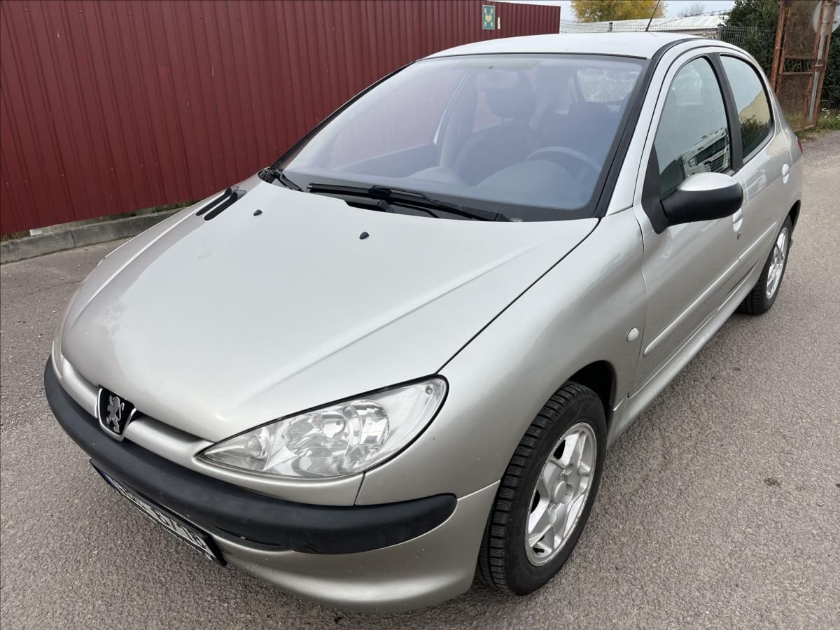 Peugeot 206, 1,4 i ROZVODY SPOJKA NOVÉ PNEU