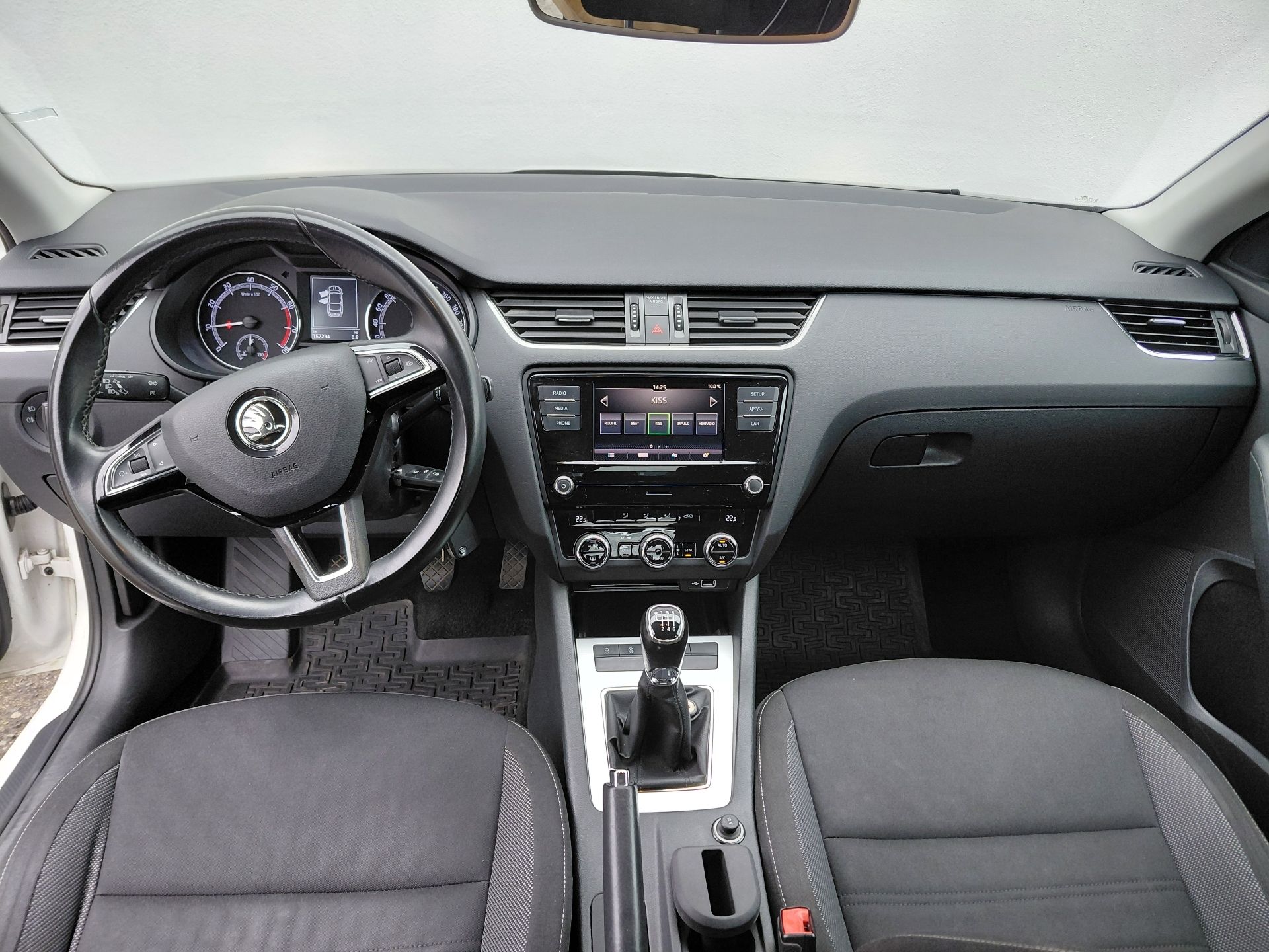 Škoda Octavia, 1,0 TSI Ambition 85 kW - fotka 5