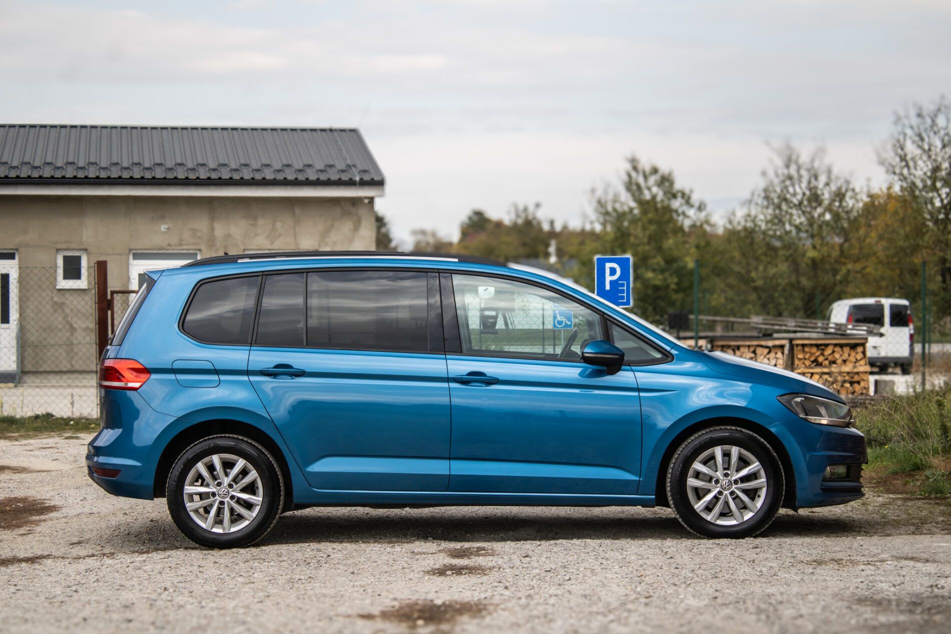 Volkswagen Touran - fotka 4