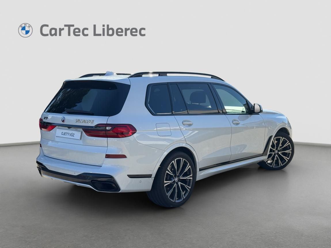 BMW X7, xDrive40d - fotka 3