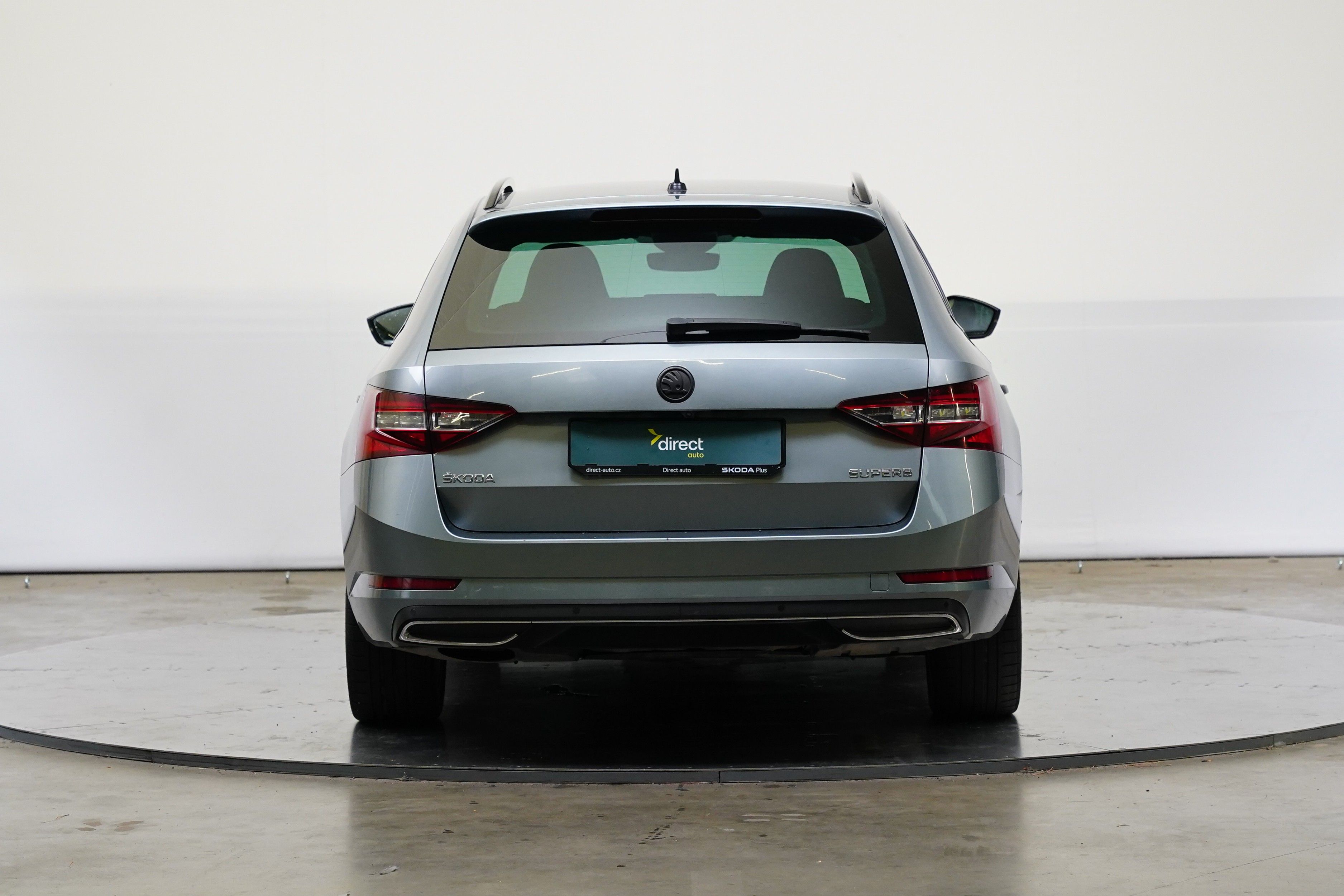 Škoda Superb, 2.0 TDI 110 kW DSG Sportline - fotka 6