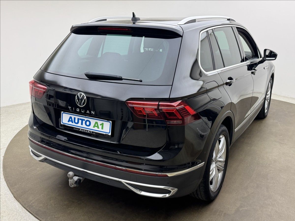 Volkswagen Tiguan, 2,0 DSG DPH ACC NZTOP VC TAŽNÉ - fotka 4