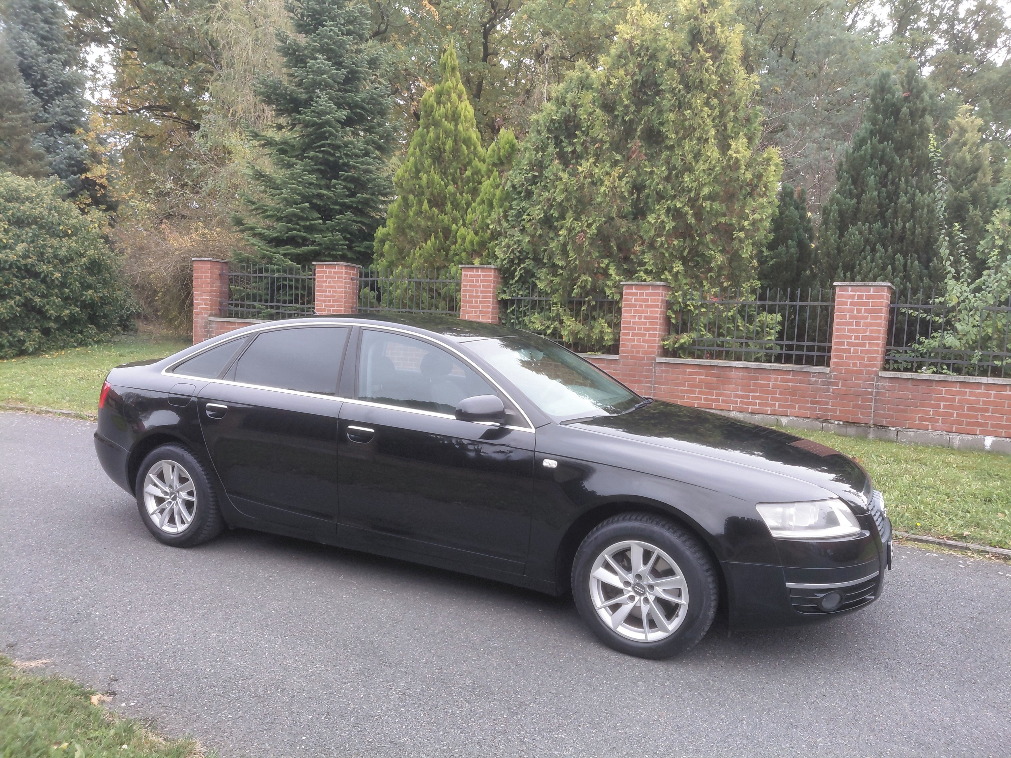 Audi A6, 2.4 Automat,Limuzína,Kuže,Navi - fotka 4