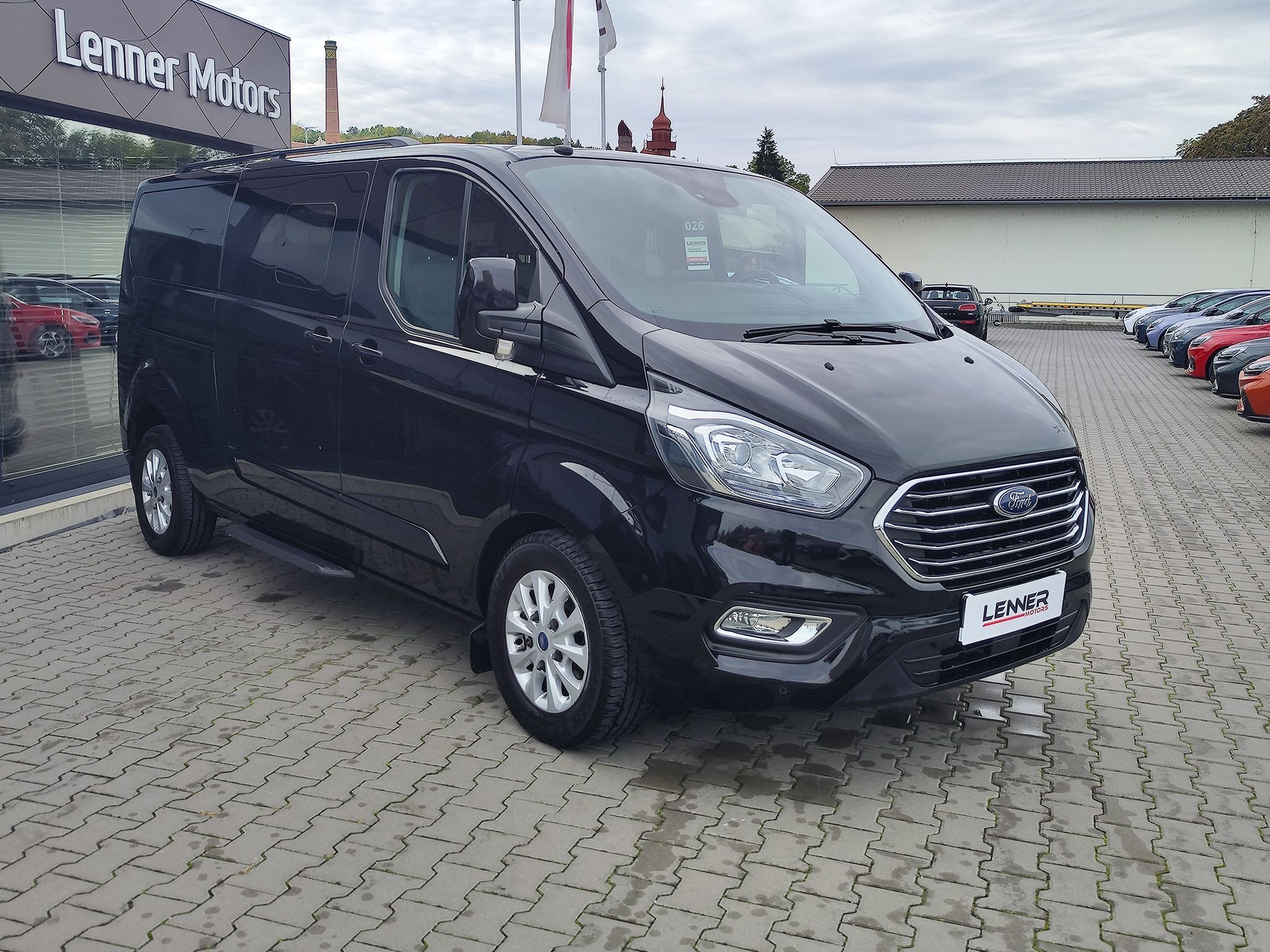 Ford Tourneo Custom, 2.0 EcoBlue/125kW Titanium L2 - fotka 3