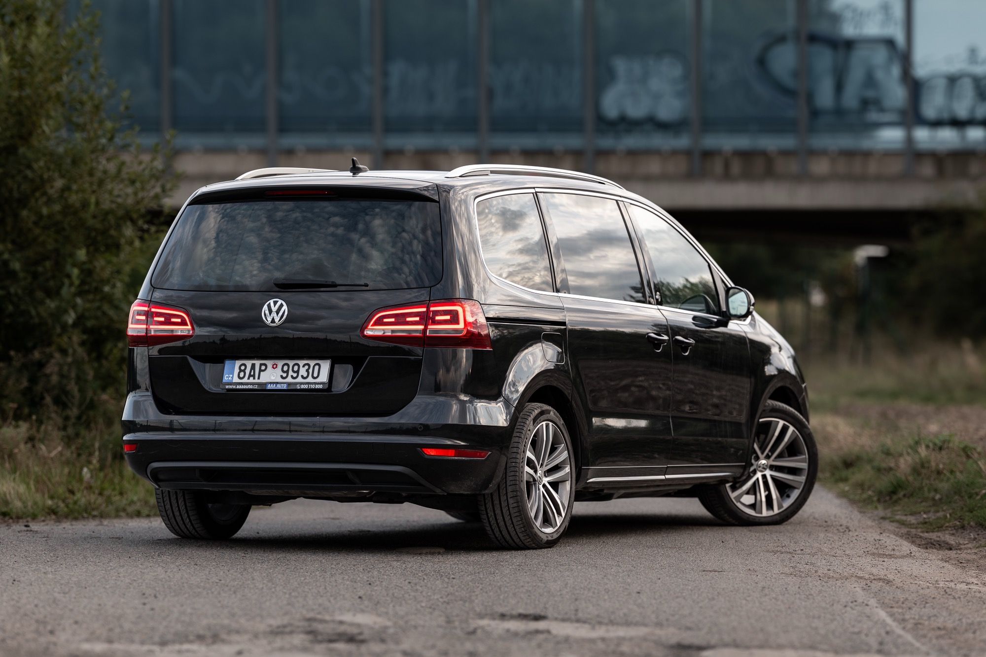 Volkswagen Sharan, 2.0 TDI 110 kW DSG, CarPlay - fotka 2