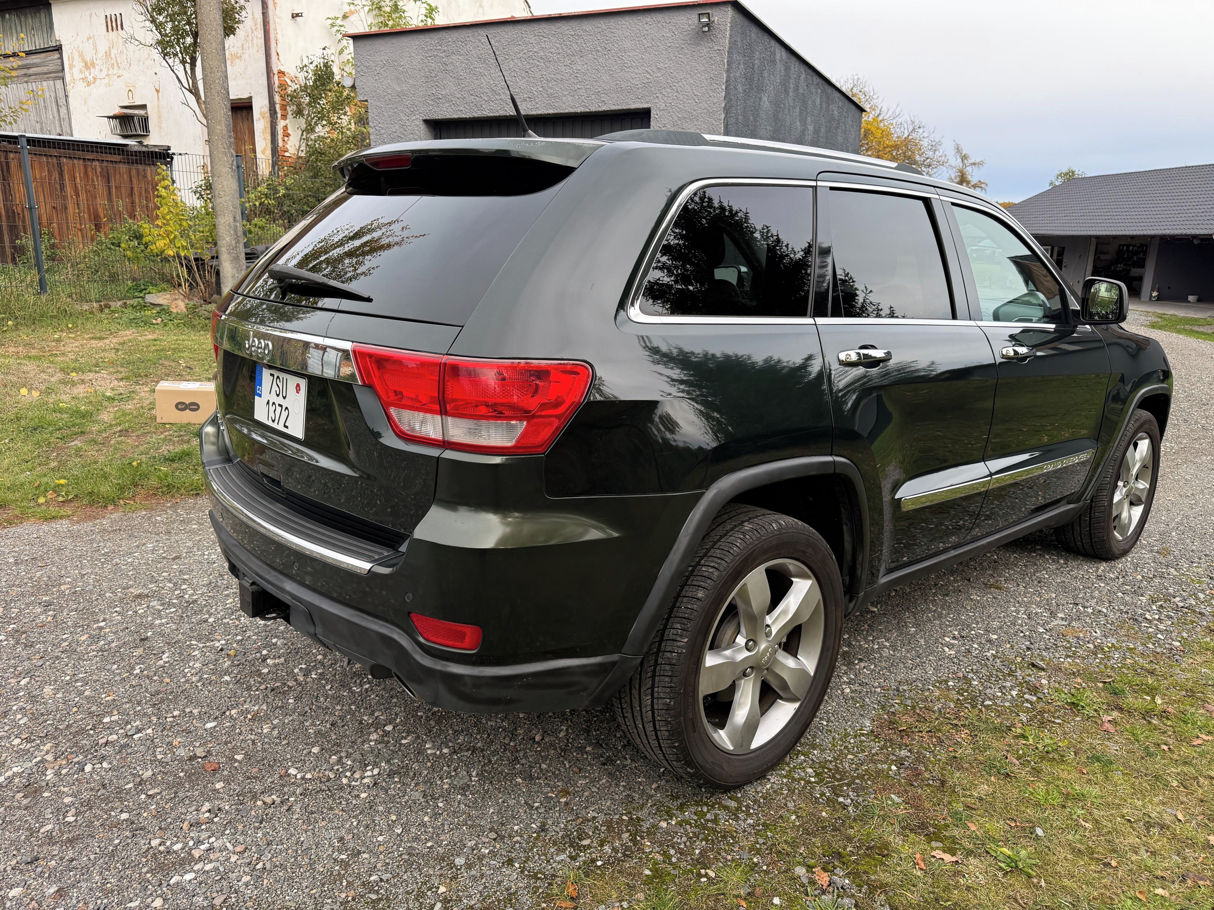 Jeep Grand Cherokee, Limited 5.7 v8 HEMI - fotka 5