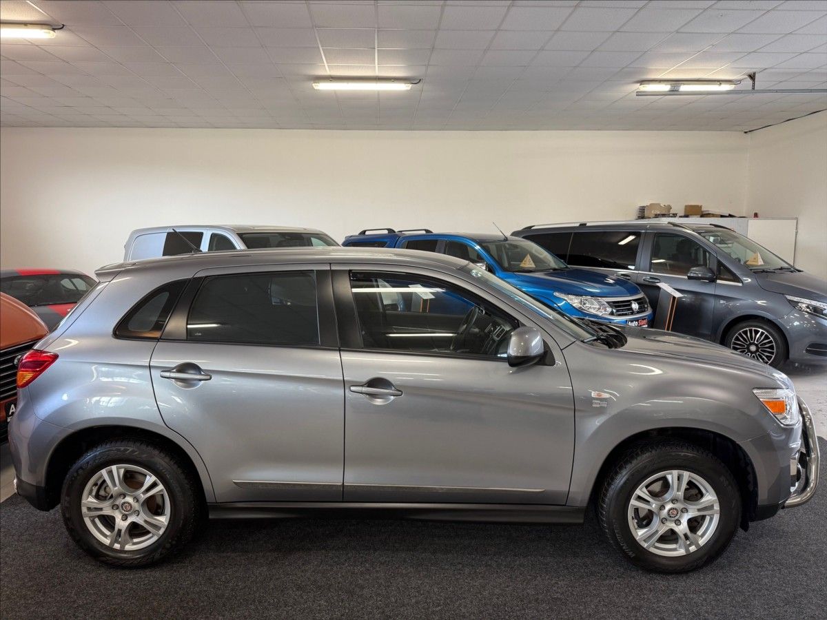 Mitsubishi ASX, 1,6 ČR,2x kola,po servisu,Top - fotka 4