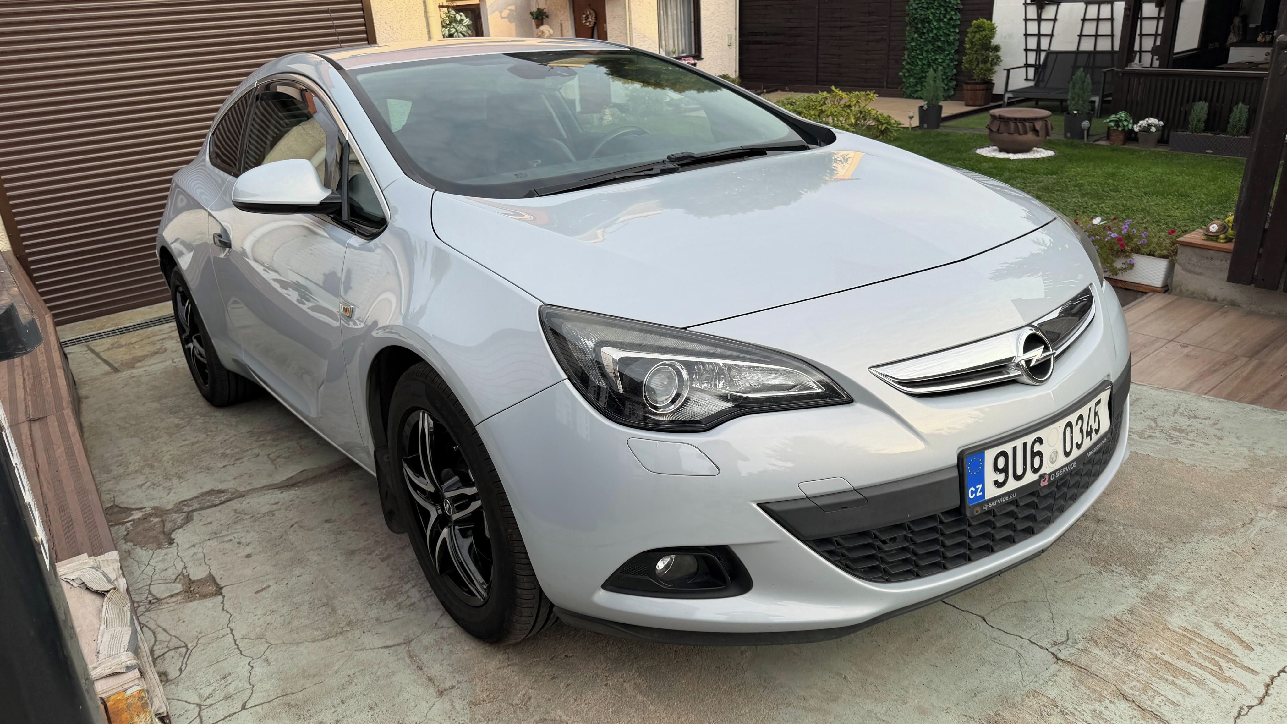 Opel Astra, 1.4i 103kW - fotka 3