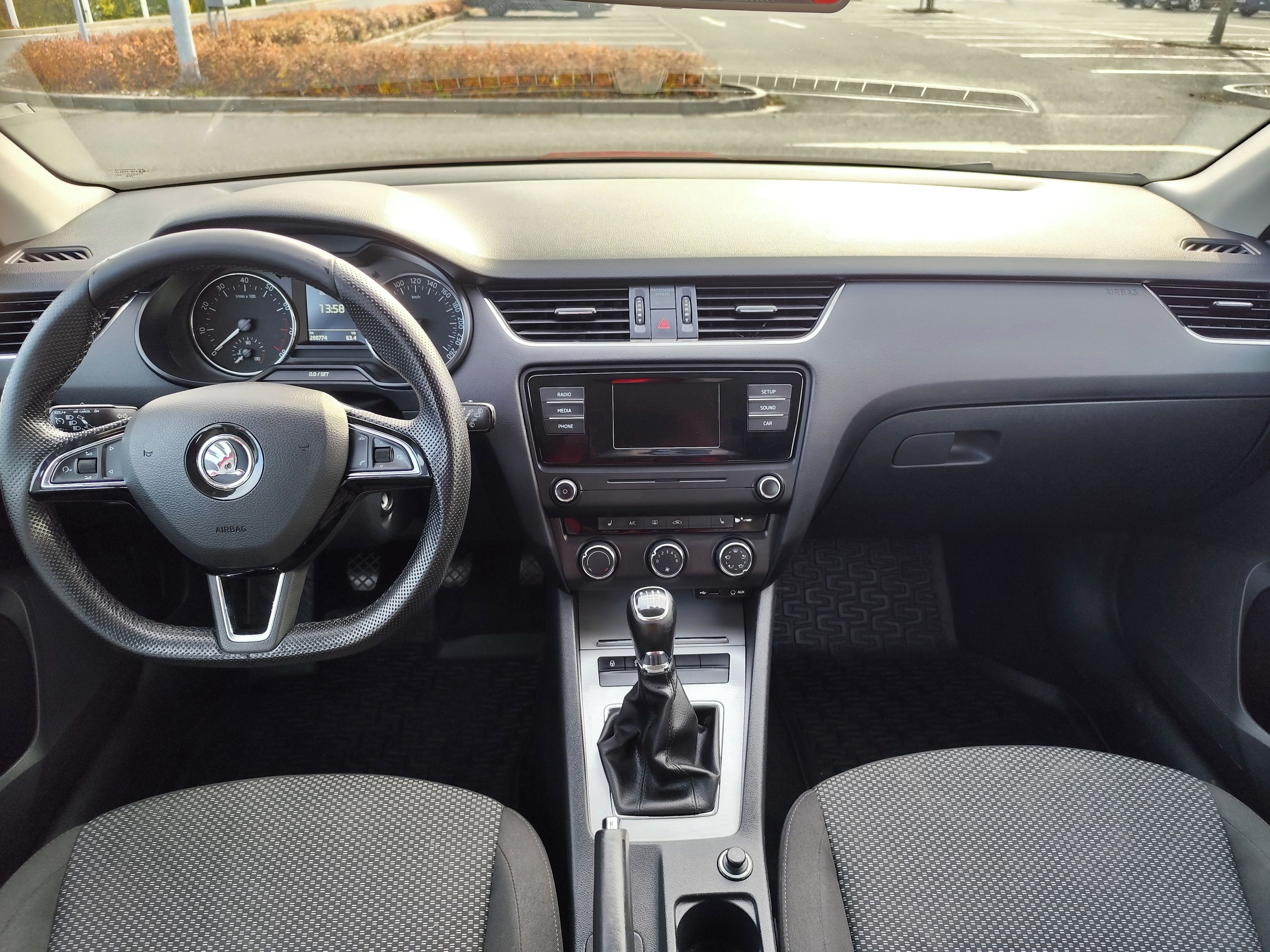 Škoda Octavia, 1.4TSI 110kW, AMBIENTE - fotka 6