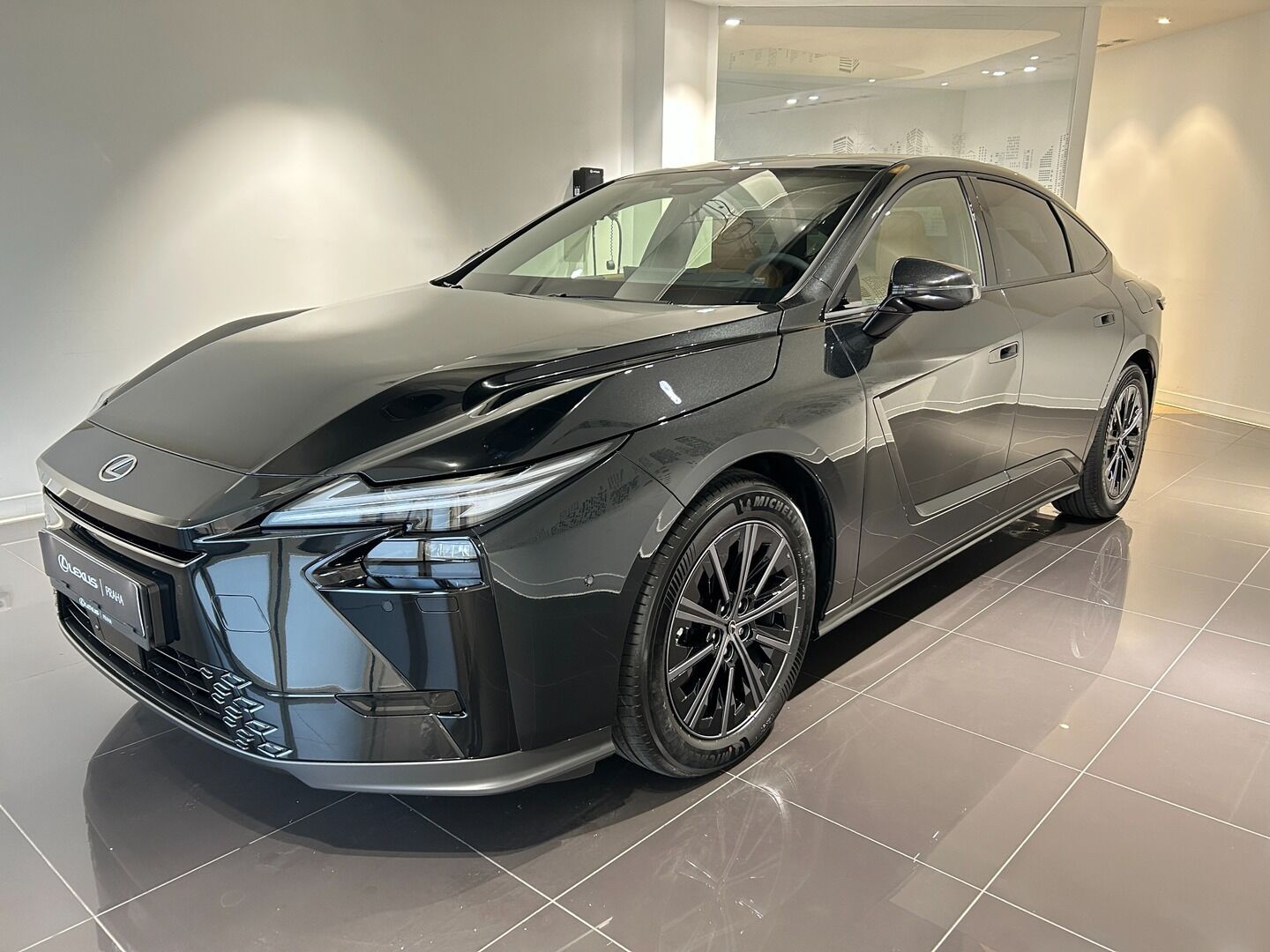 Lexus ES, 300h HEV PRESTIGE TOP