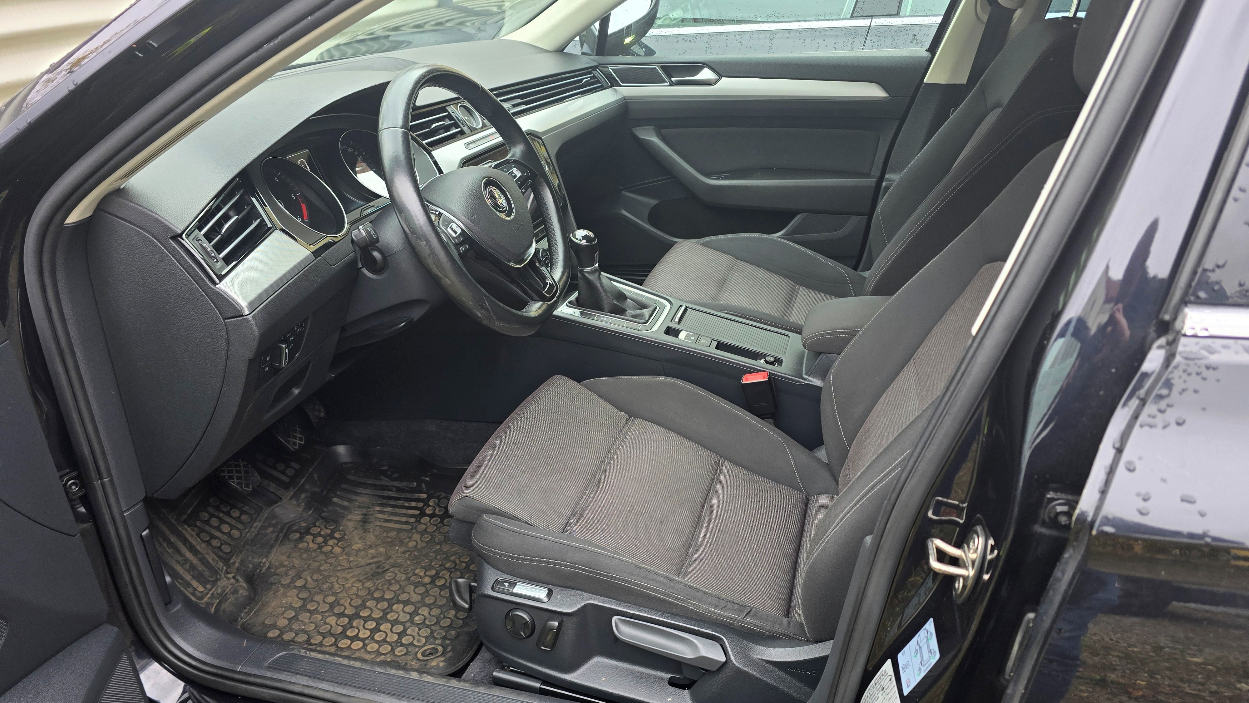 Volkswagen Passat - fotka 2