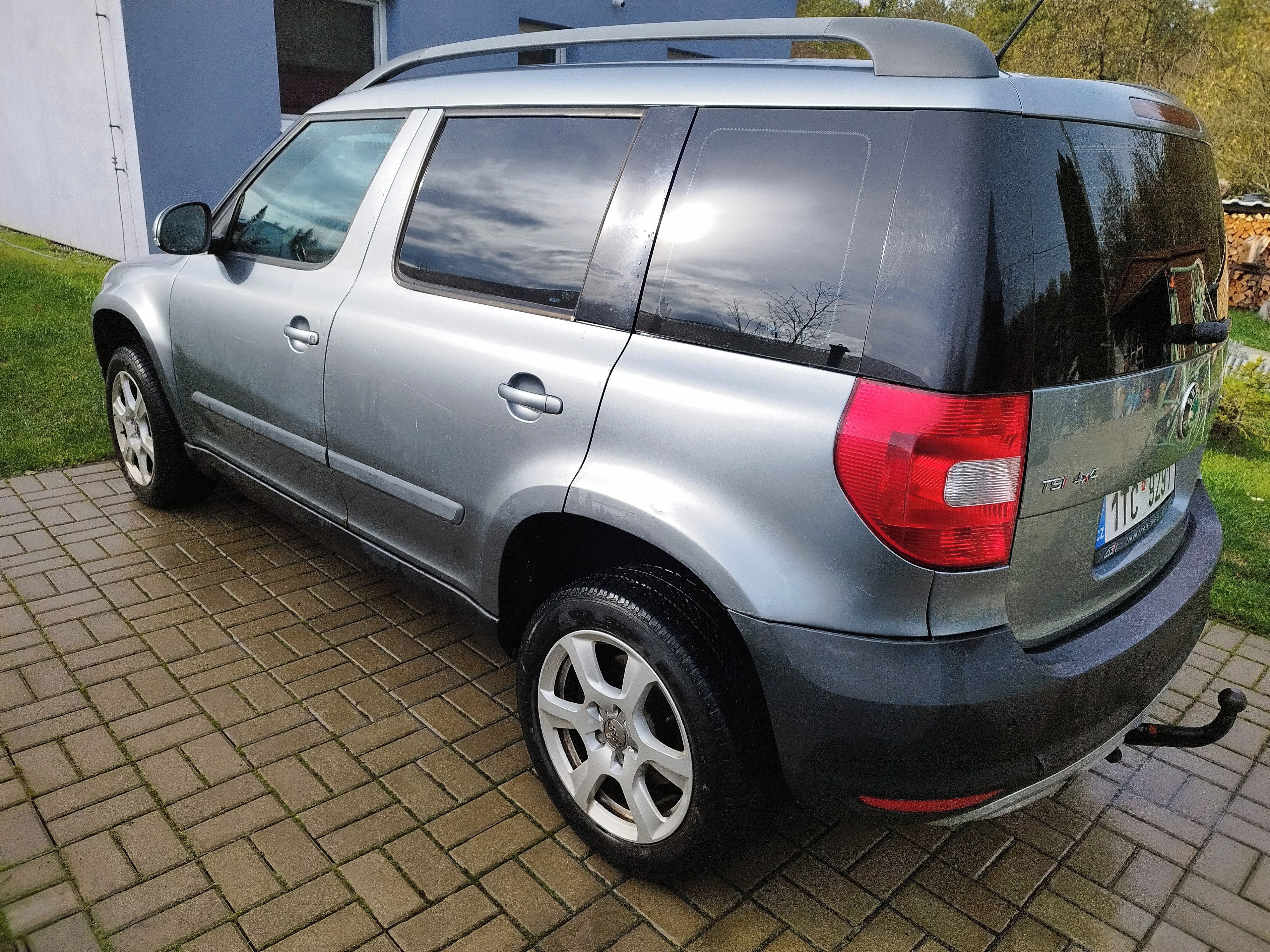 Škoda Yeti, 1,8 TSI,4x4, tažné zařízení - fotka 3