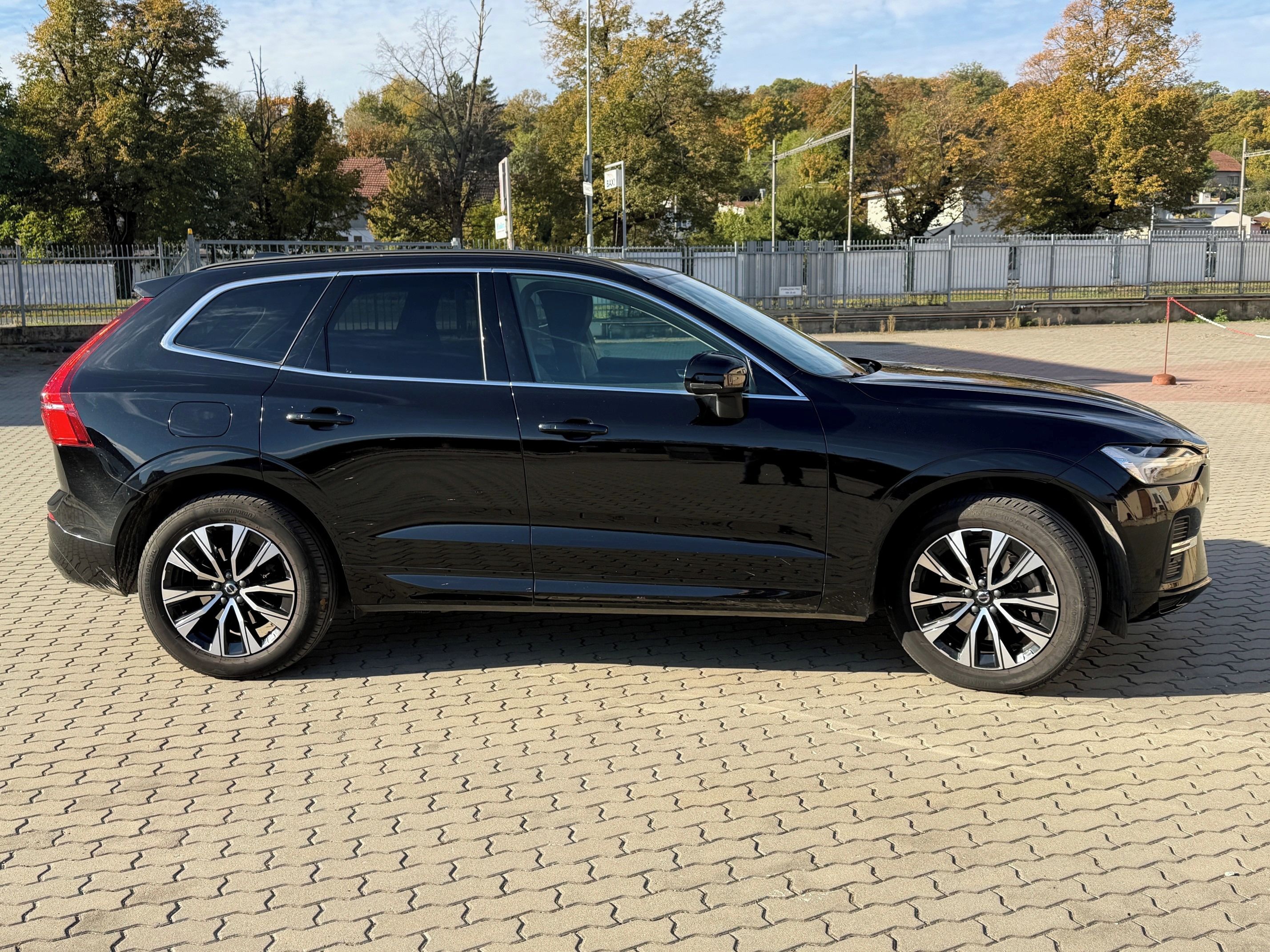 Volvo XC60, Prodám Volvo XC 60  Hybrid