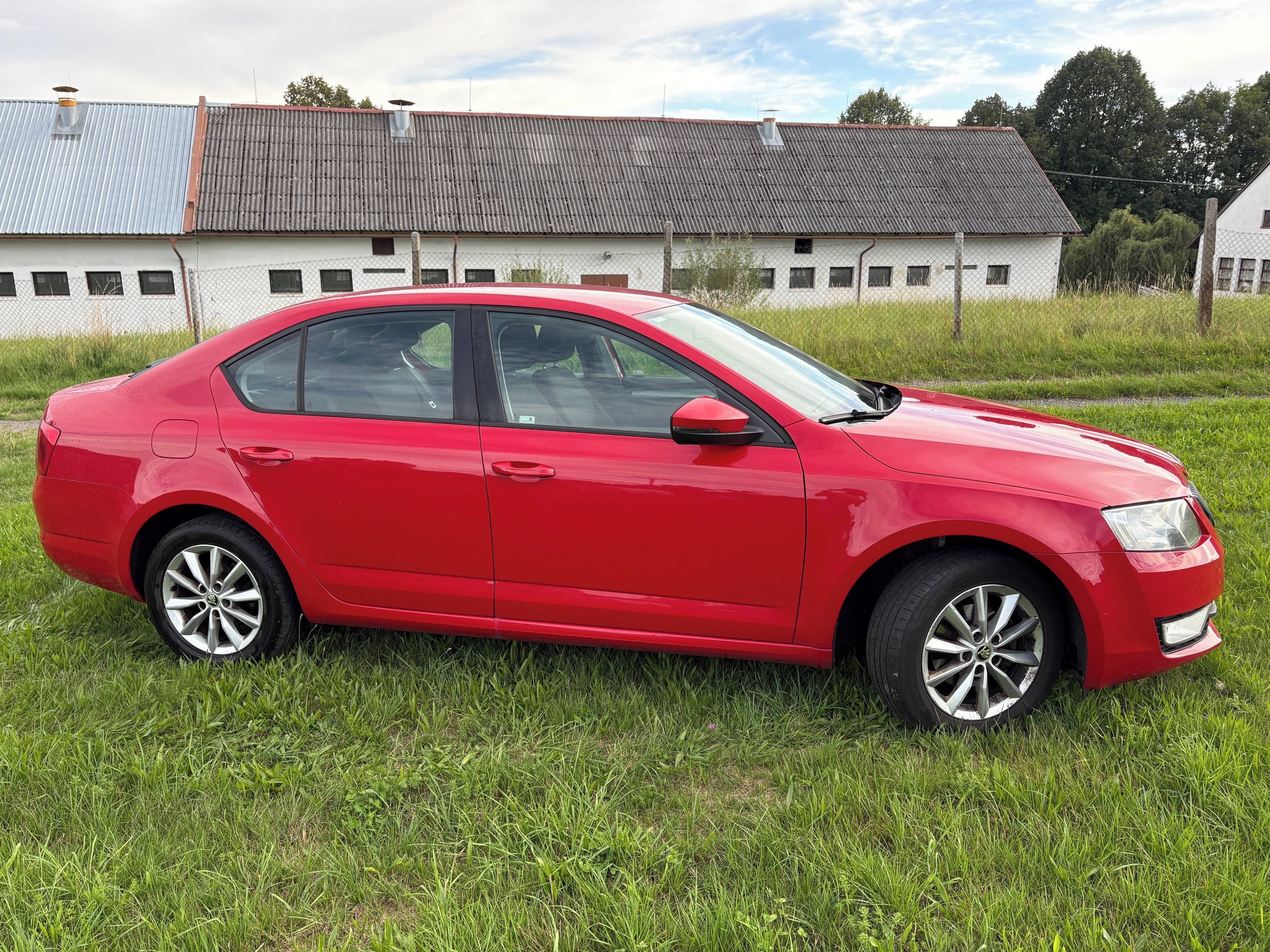Škoda Octavia - fotka 2