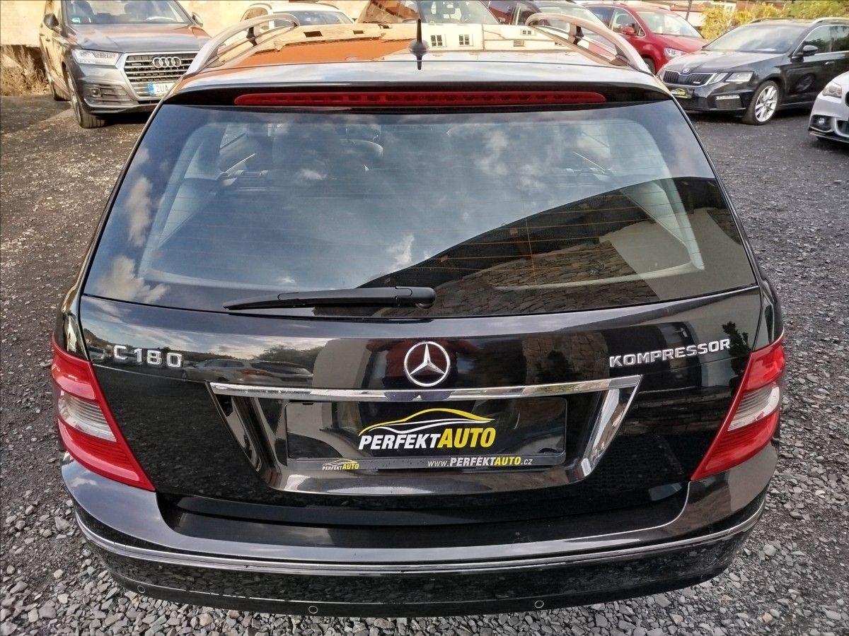 Mercedes-Benz Třídy C, 1,8 C180 Kompressor,AVANDGARDE - fotka 5