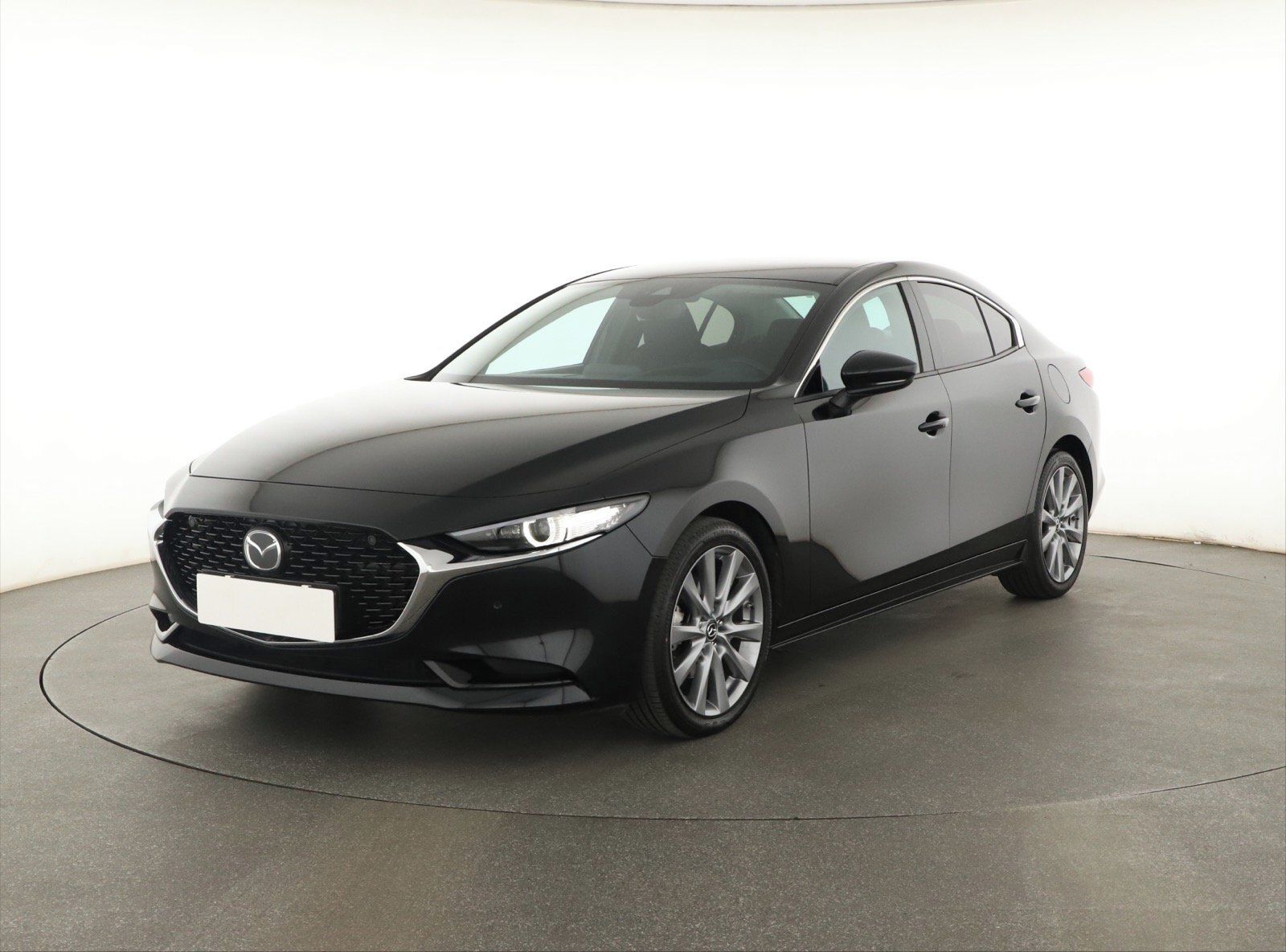 Mazda 3, 2.0 Skyactiv-G, ČR,1.maj - fotka 2