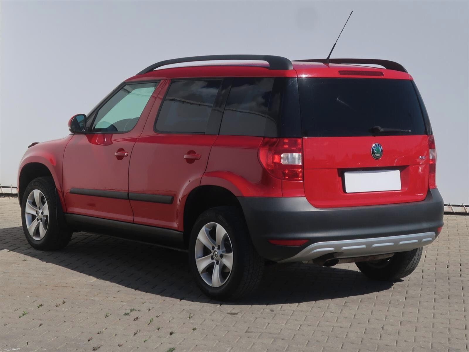Škoda Yeti, 1.2 TSI, Ambition, Serv.kniha - fotka 4