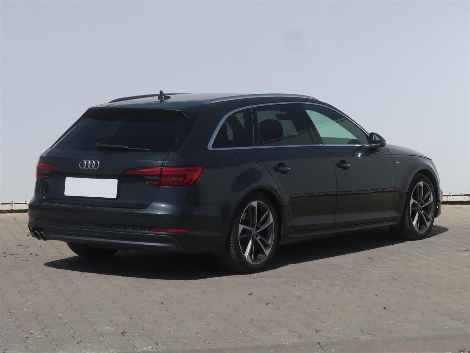 Audi A4, 3.0 TDI, S-Line, Automat - fotka 5