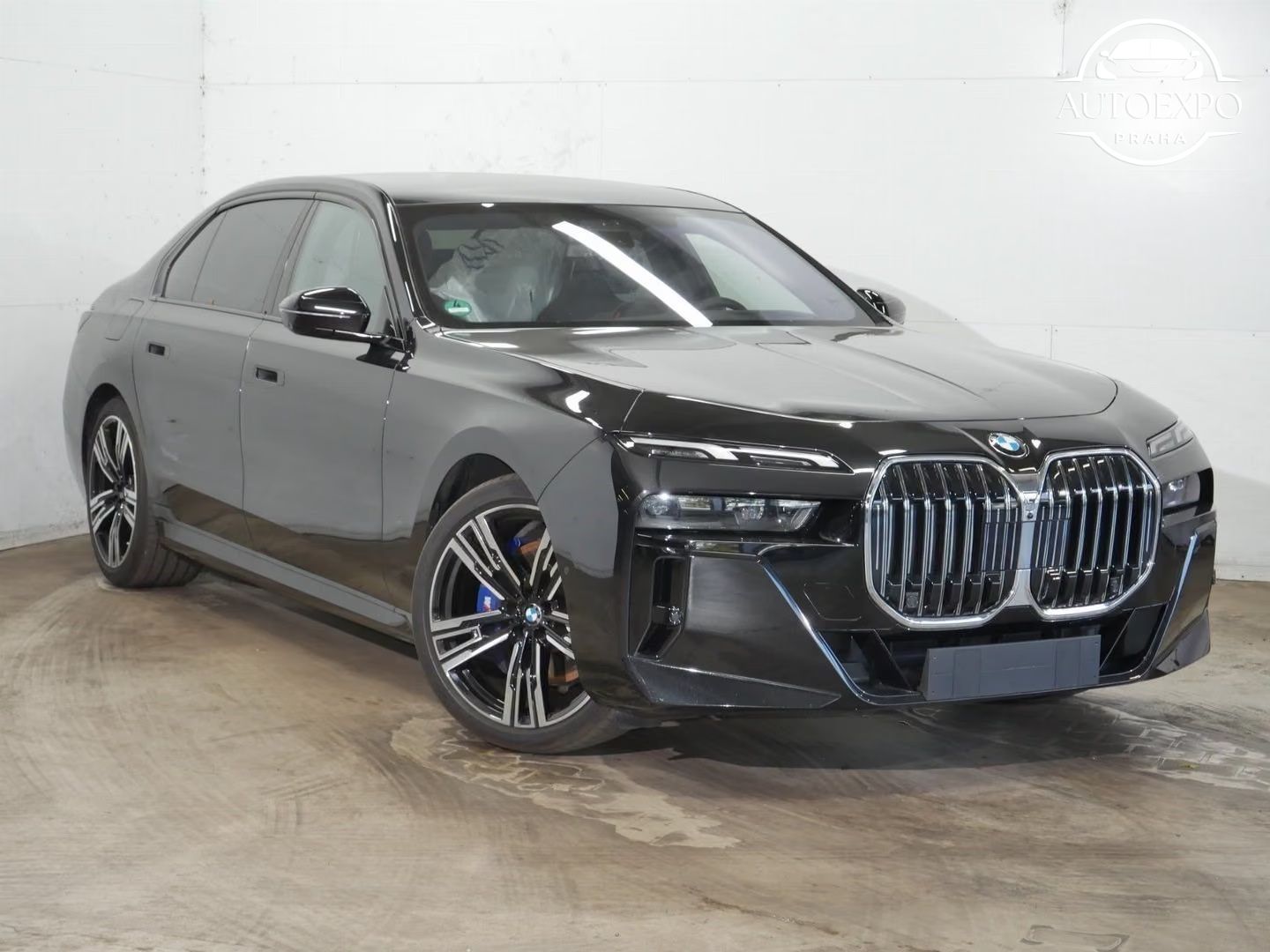BMW Řada 7, 740d xDrive Limousine* - fotka 2
