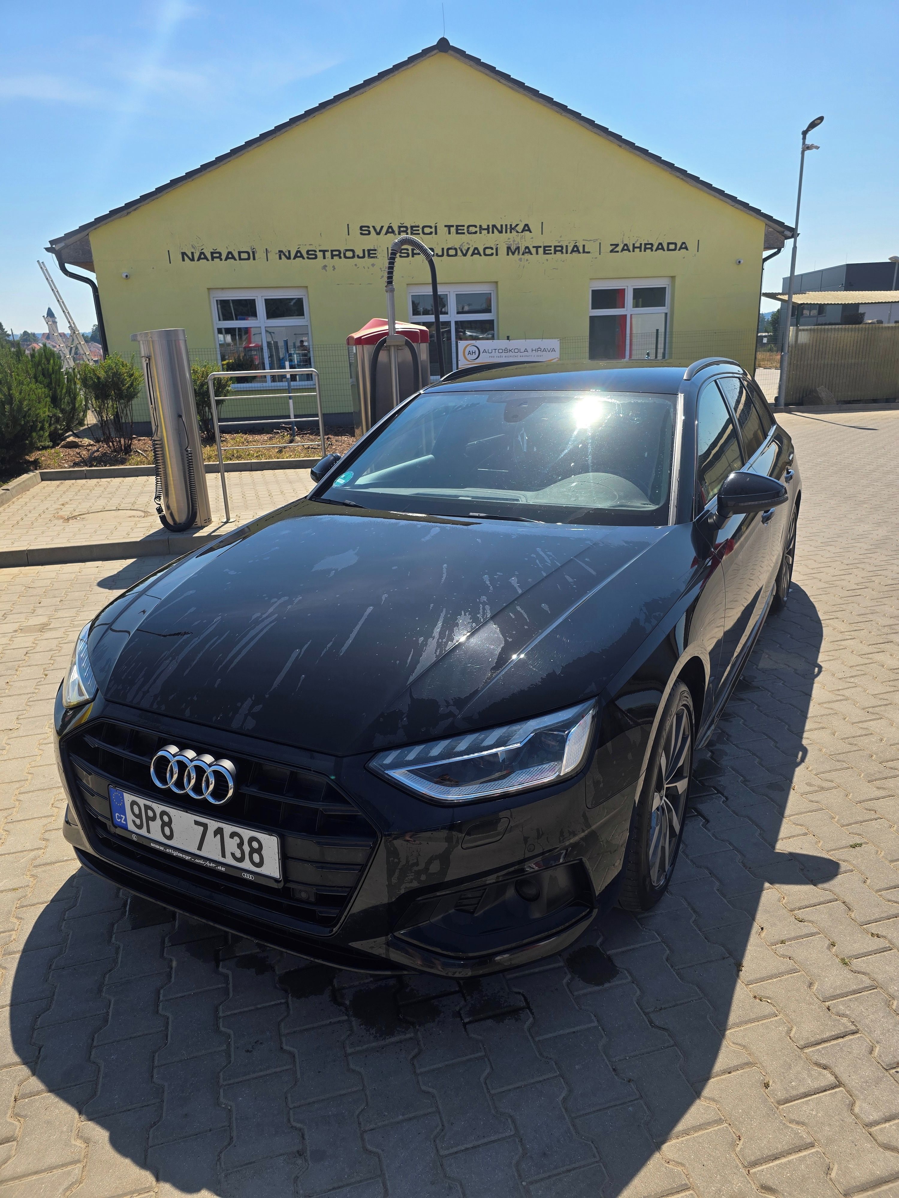 Audi A4 Avant, 2Tdi - fotka 6