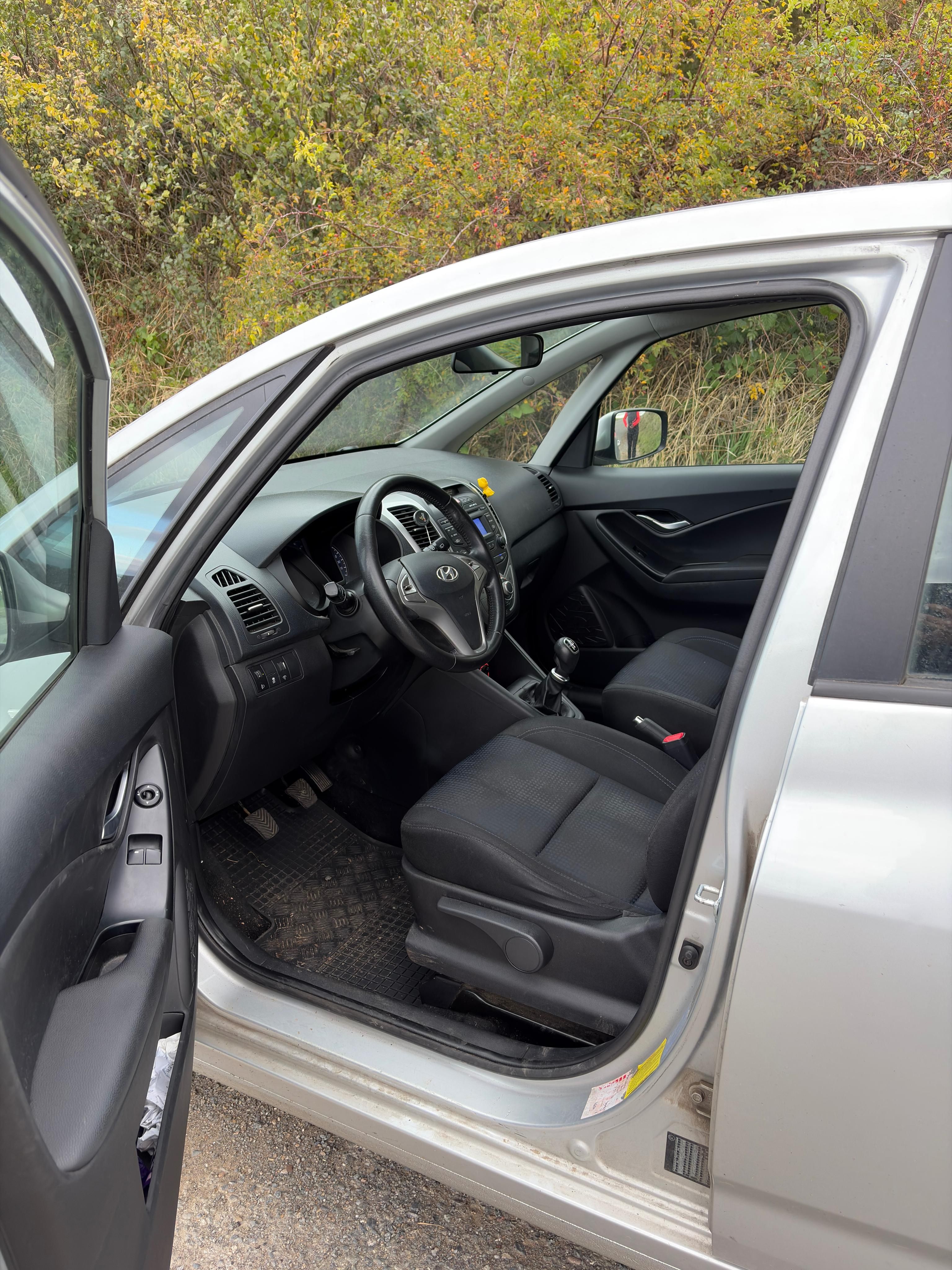 Hyundai ix20, 1.4 CVVT 66kw,TZ,- Servisováno - fotka 5