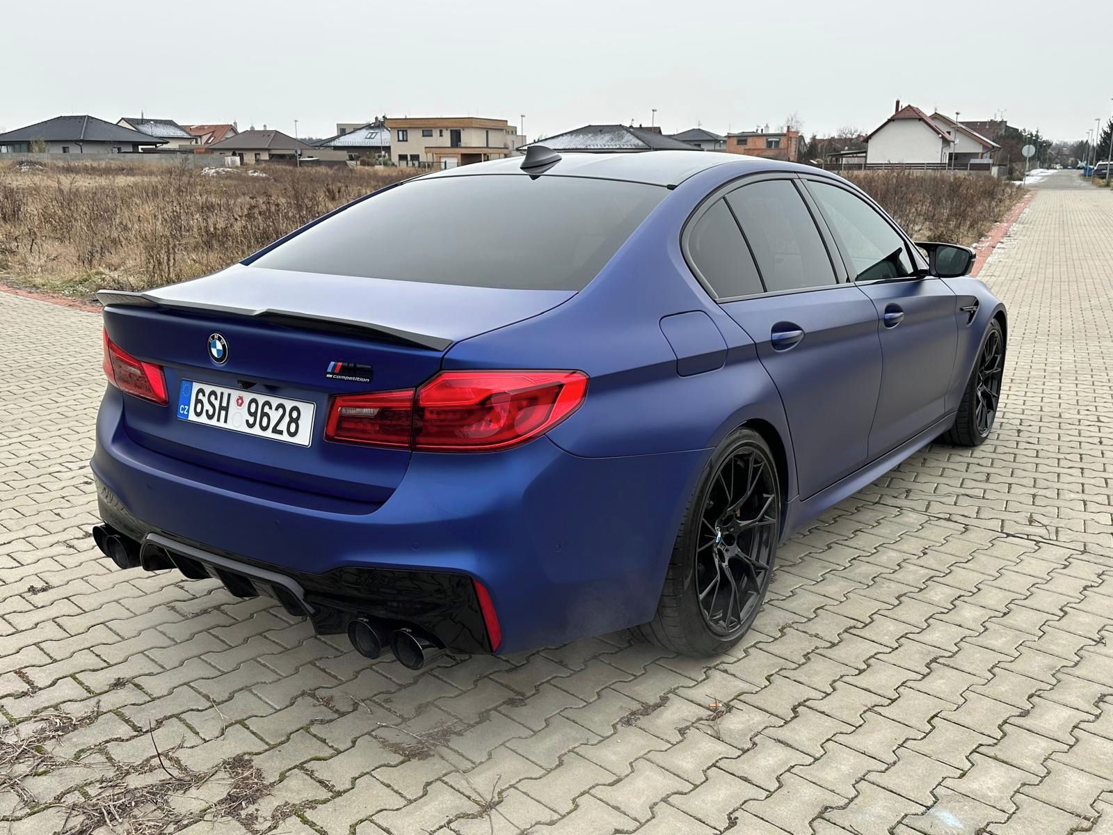 BMW M5, BMW M5 Competition FULL výbava - fotka 6