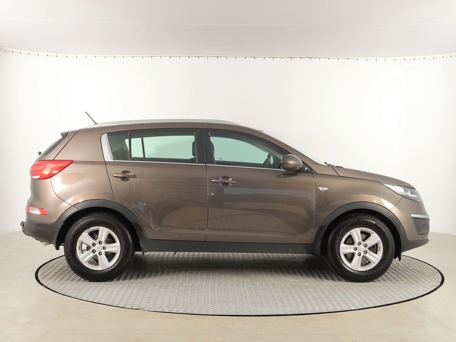 Kia Sportage, 1.6 GDI - fotka 6
